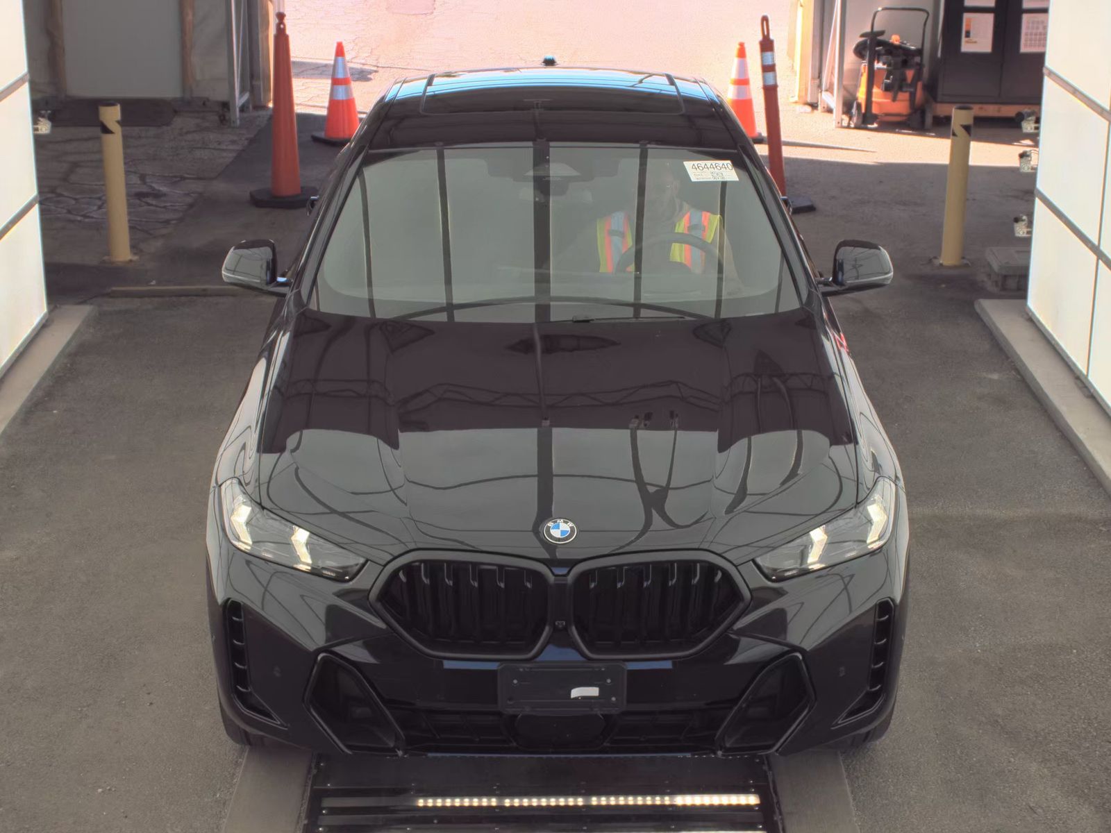 2025 BMW X6 xDrive40i AWD