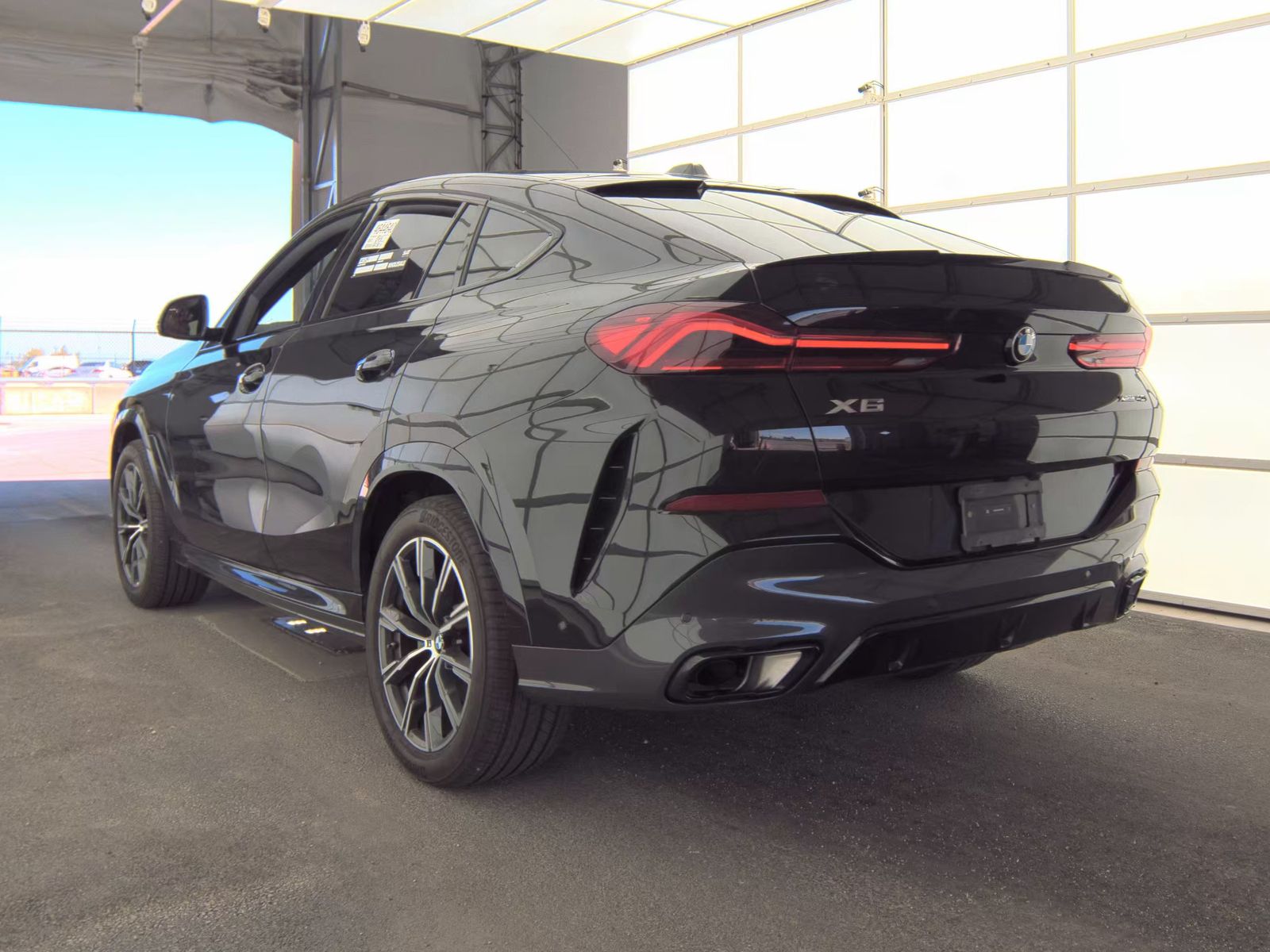 2025 BMW X6 xDrive40i AWD