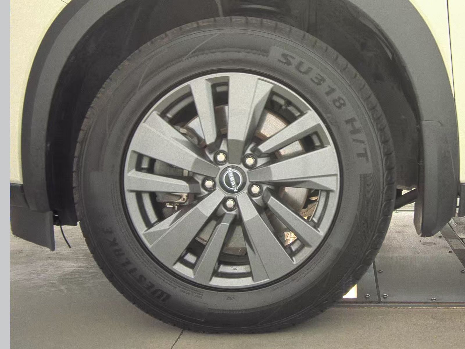 2024 Nissan Pathfinder SV AWD