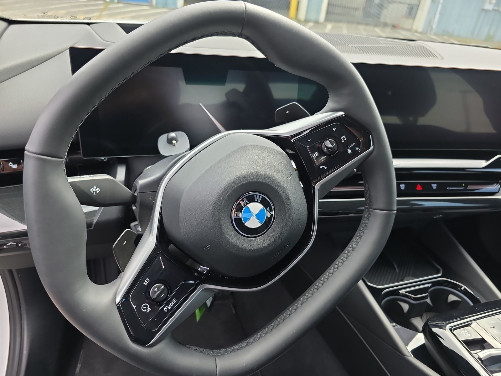 2025 BMW 5 Series 530i xDrive AWD