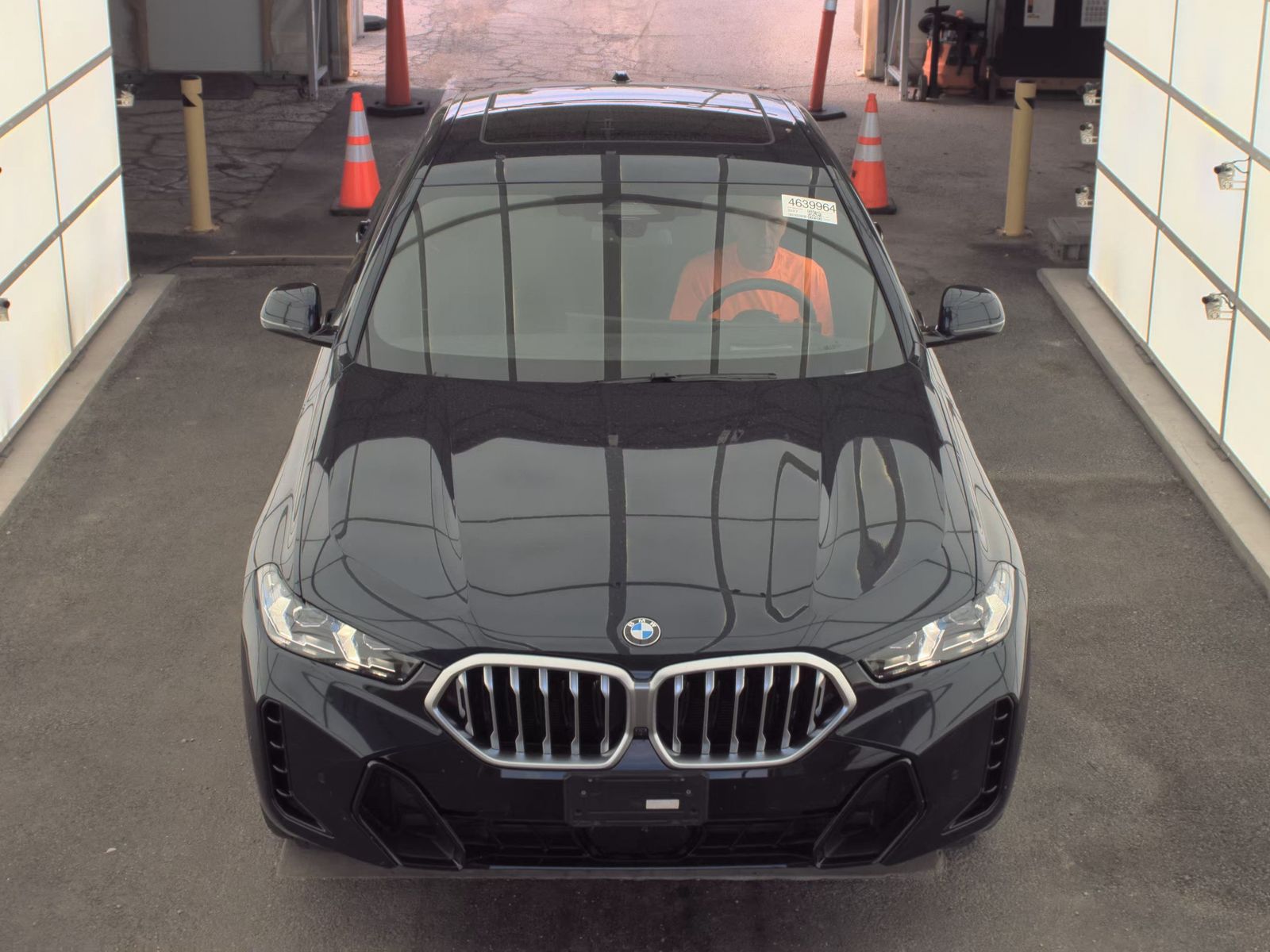 2025 BMW X6 xDrive40i AWD