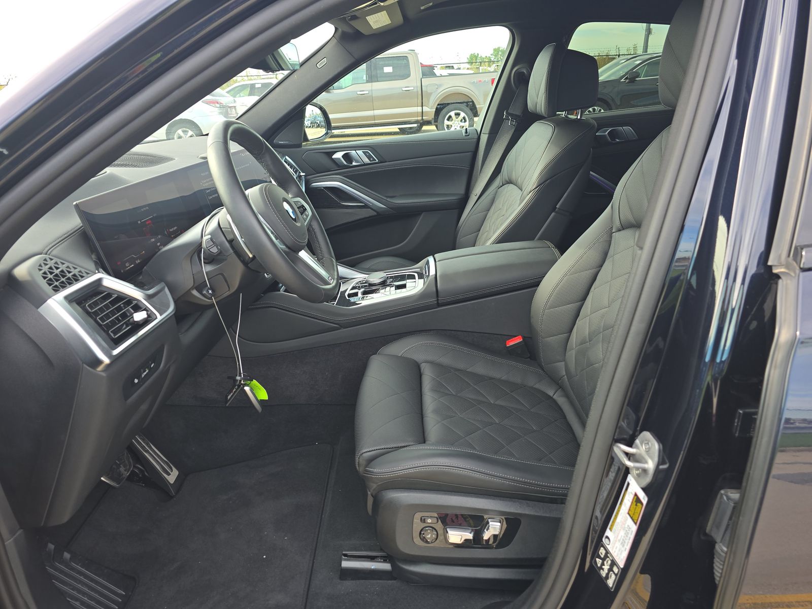 2025 BMW X6 xDrive40i AWD