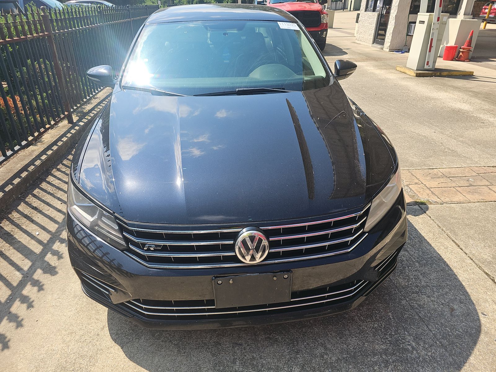 2017 Volkswagen Passat 1.8T R-Line FWD