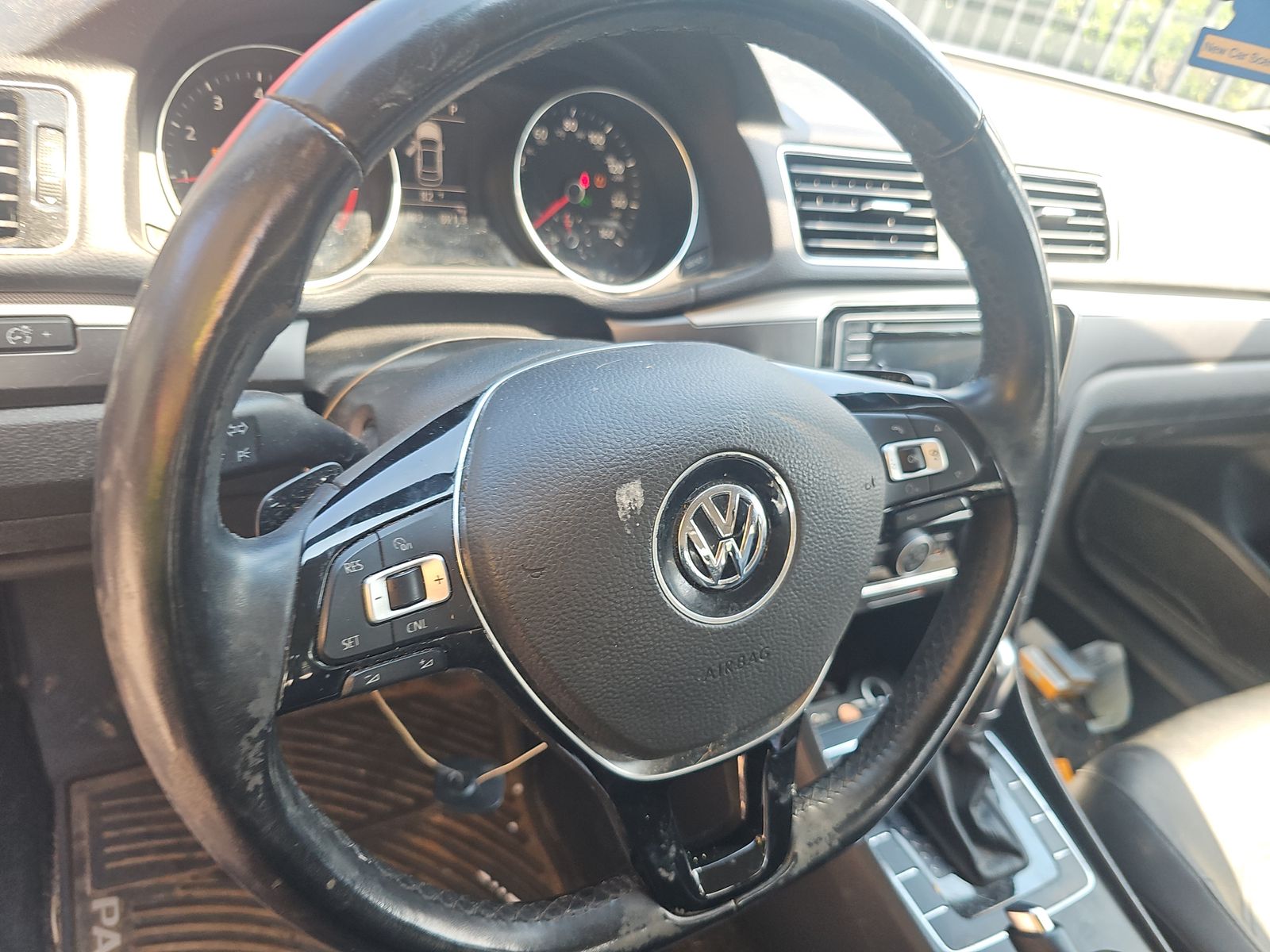 2017 Volkswagen Passat 1.8T R-Line FWD