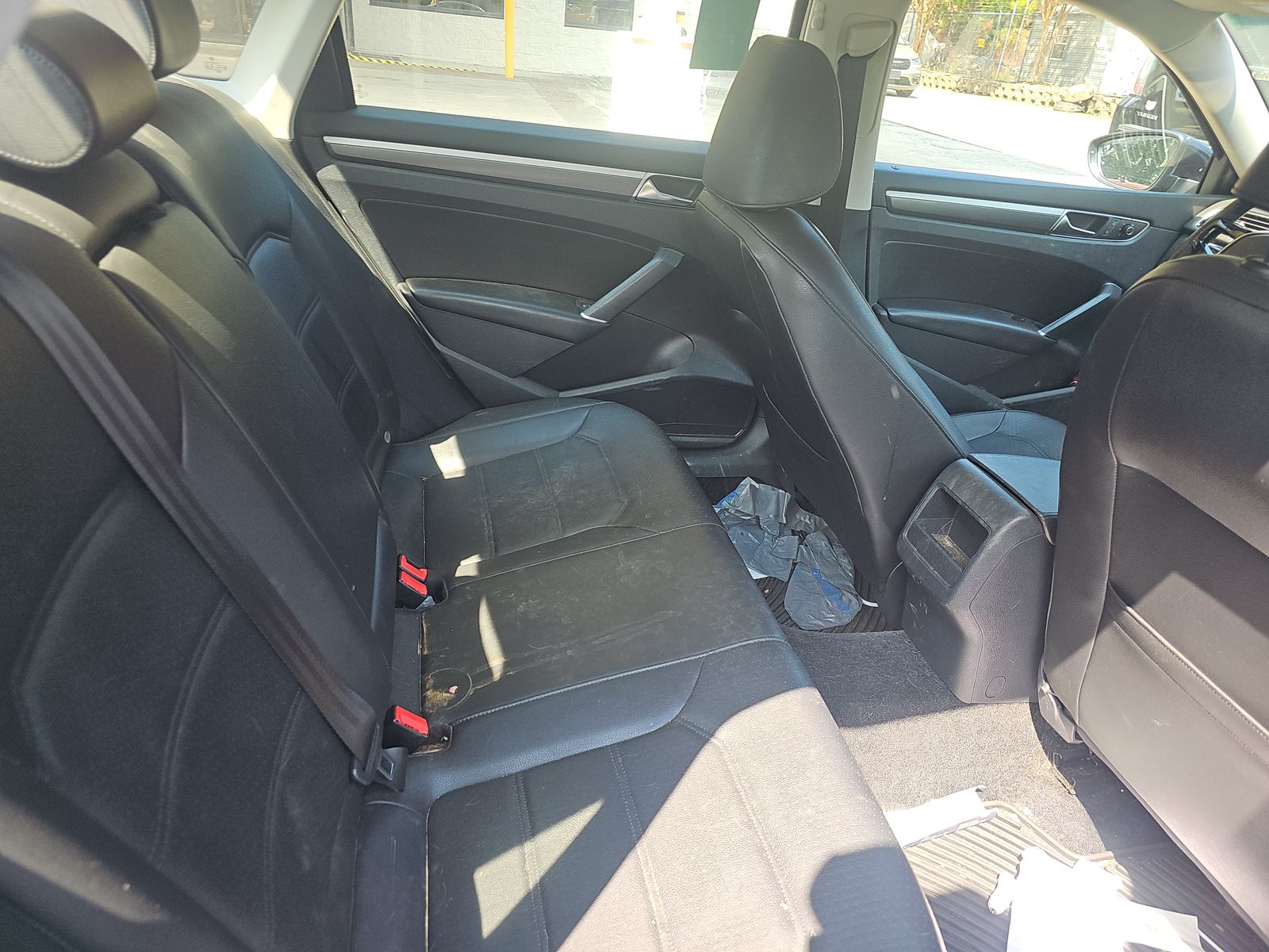 2017 Volkswagen Passat 1.8T R-Line FWD