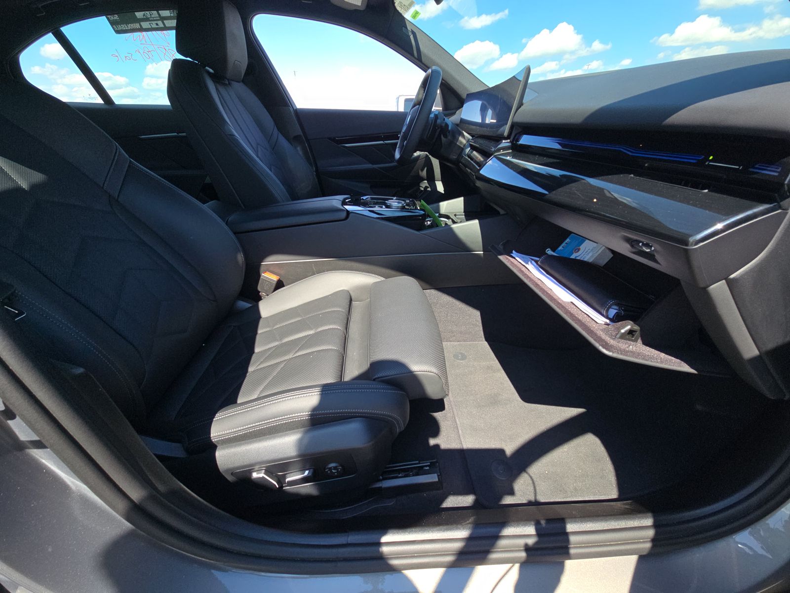 2024 BMW 5 Series 530i xDrive AWD