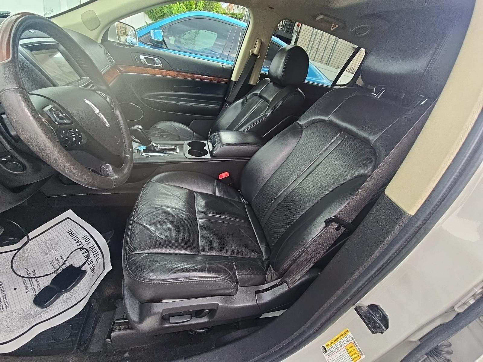 2019 Lincoln MKT Reserve AWD