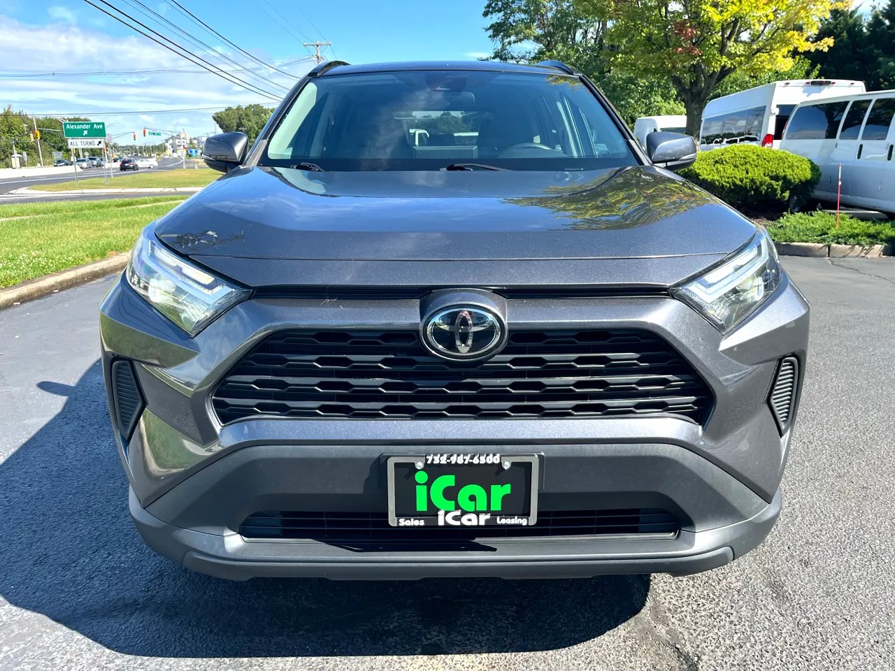 2022 Toyota RAV4 XLE FWD