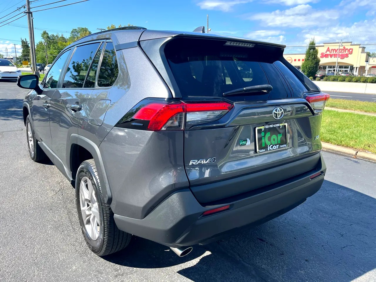 2022 Toyota RAV4 XLE FWD