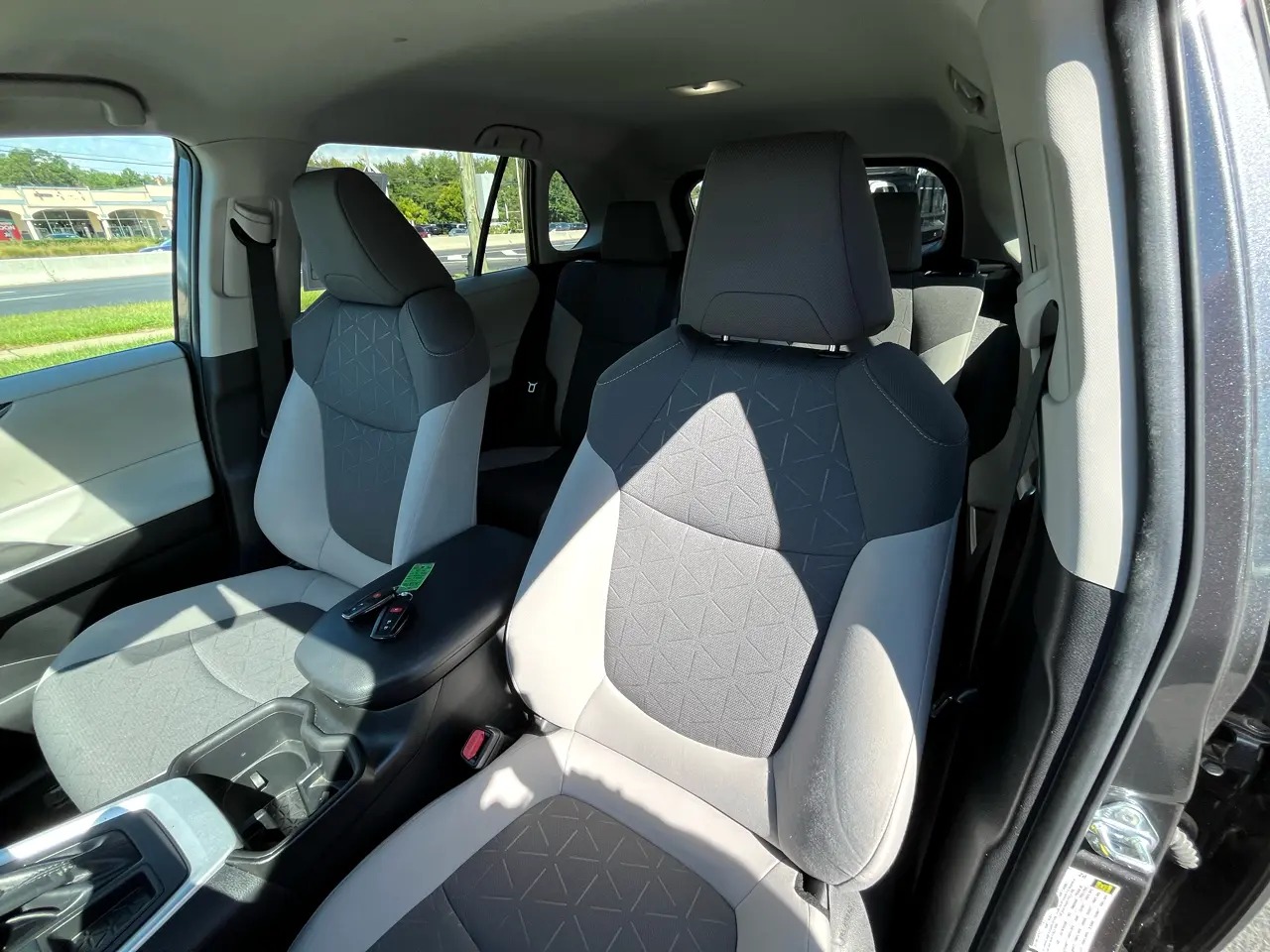 2022 Toyota RAV4 XLE FWD