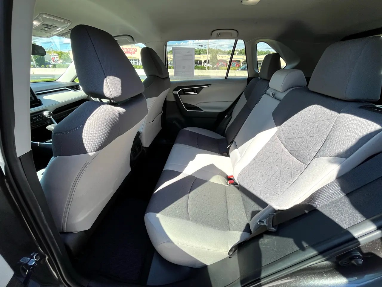 2022 Toyota RAV4 XLE FWD