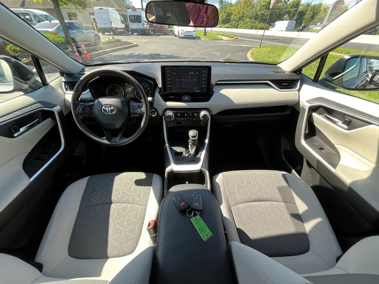 2022 Toyota RAV4 XLE FWD