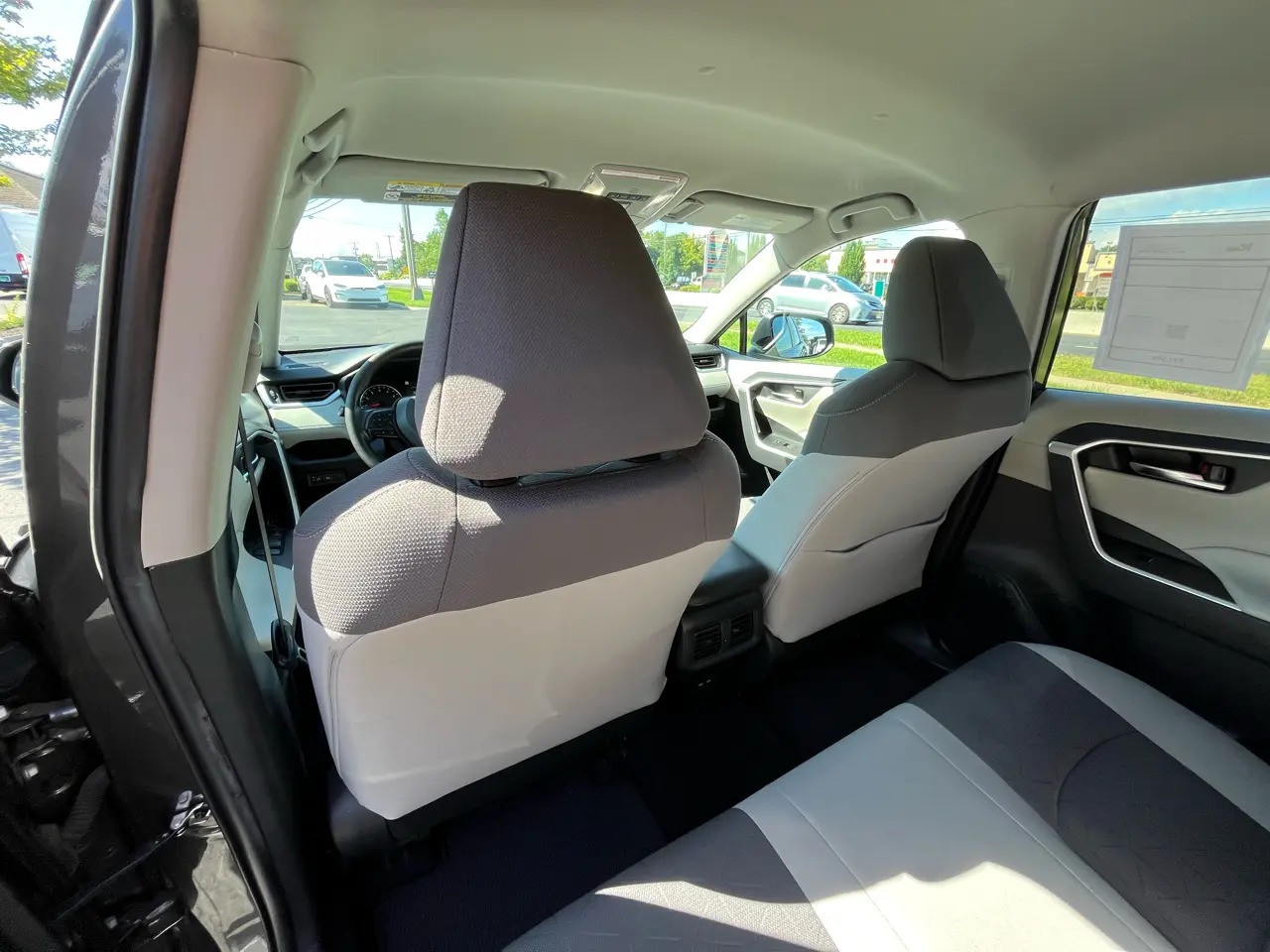 2022 Toyota RAV4 XLE FWD