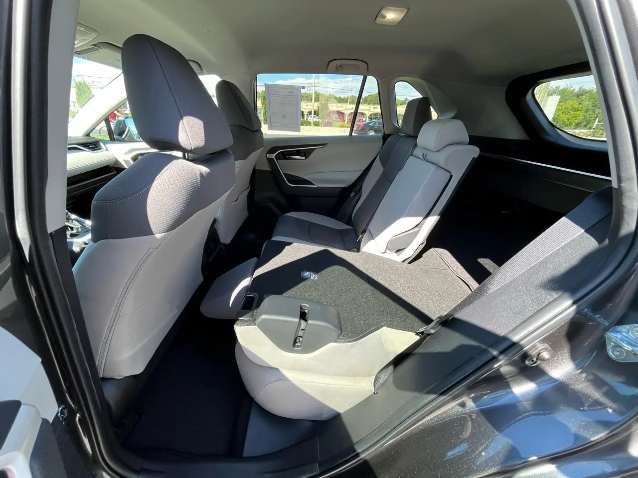 2022 Toyota RAV4 XLE FWD