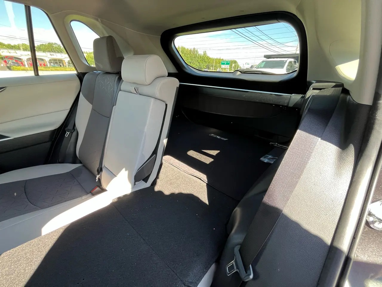 2022 Toyota RAV4 XLE FWD