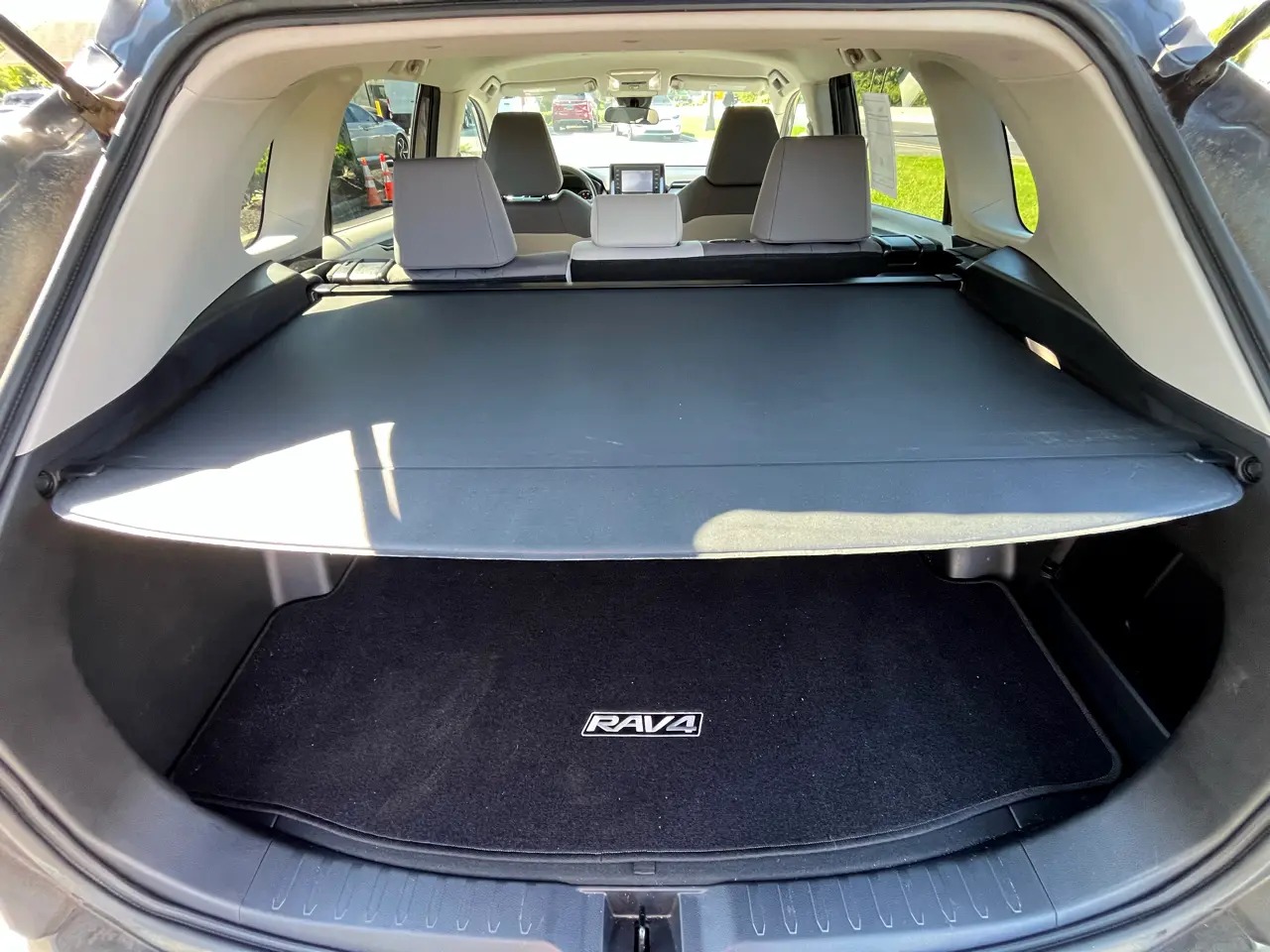 2022 Toyota RAV4 XLE FWD