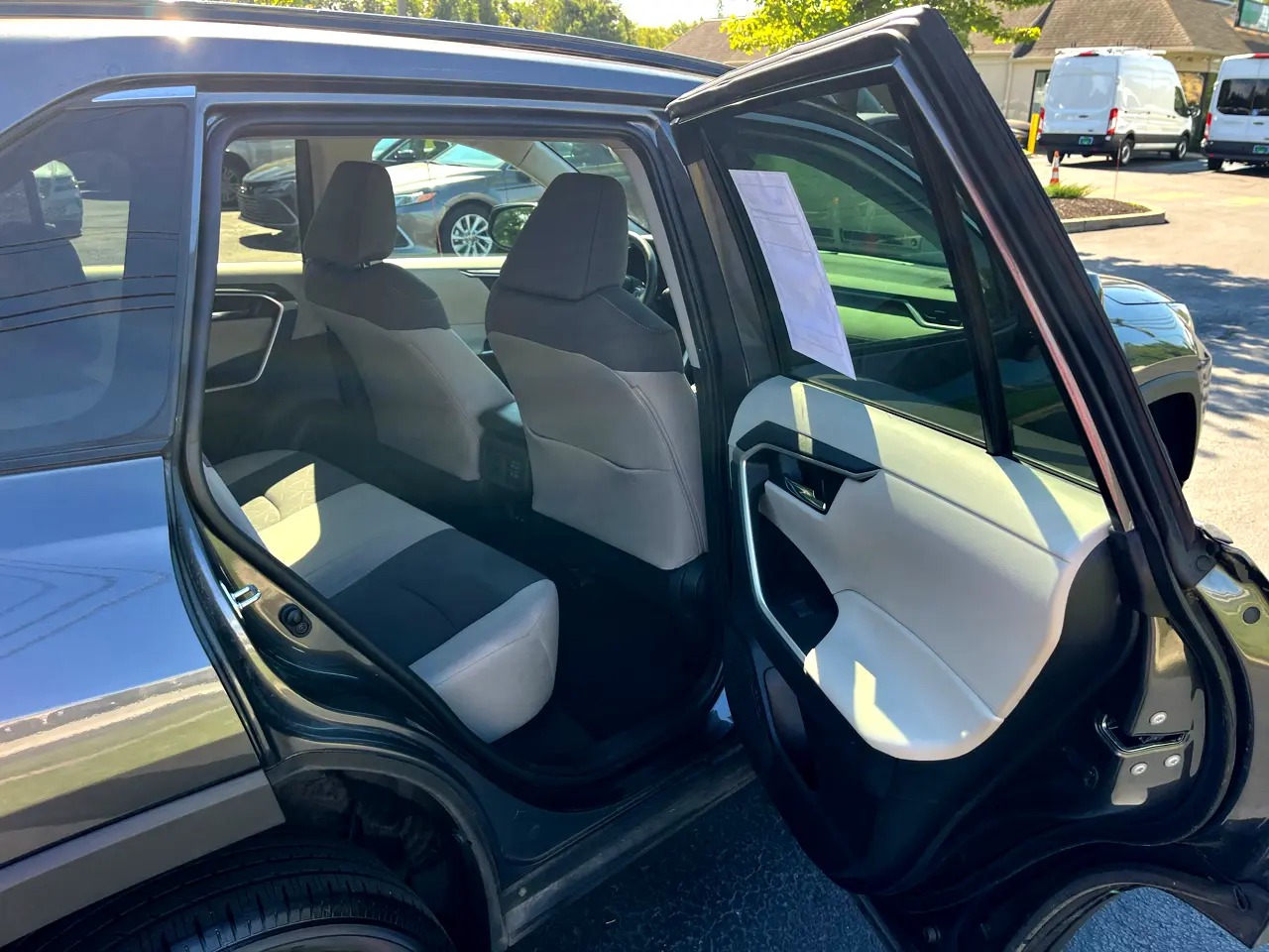 2022 Toyota RAV4 XLE FWD