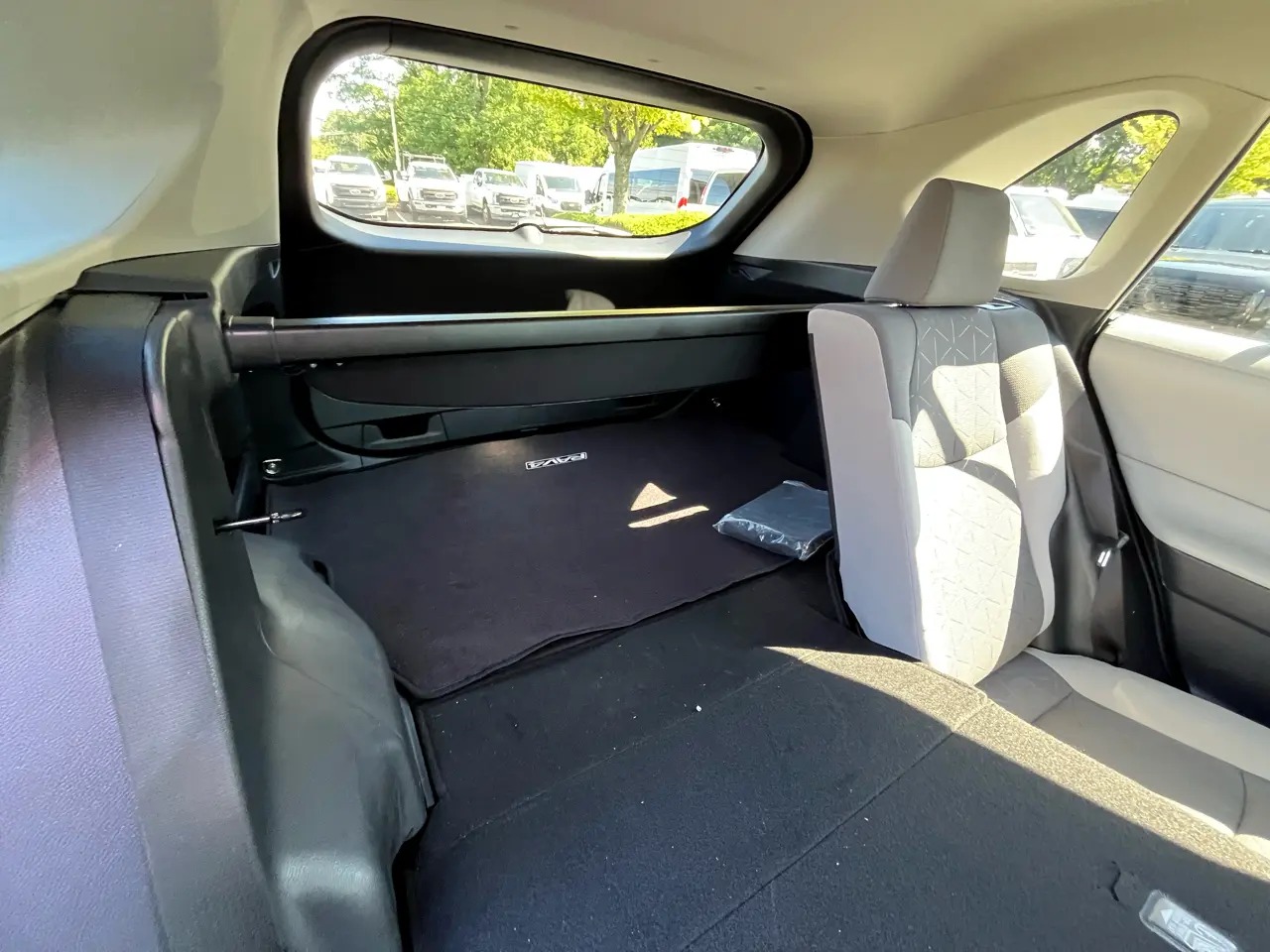 2022 Toyota RAV4 XLE FWD