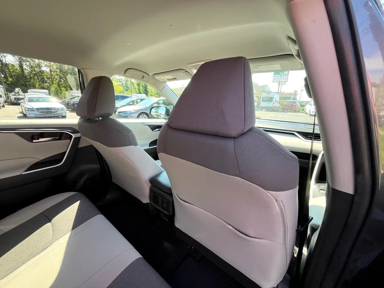 2022 Toyota RAV4 XLE FWD