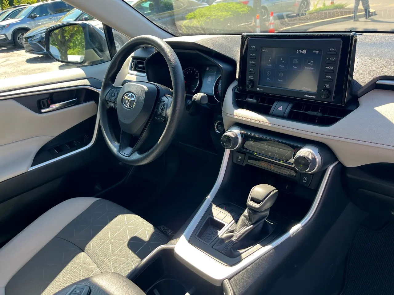 2022 Toyota RAV4 XLE FWD