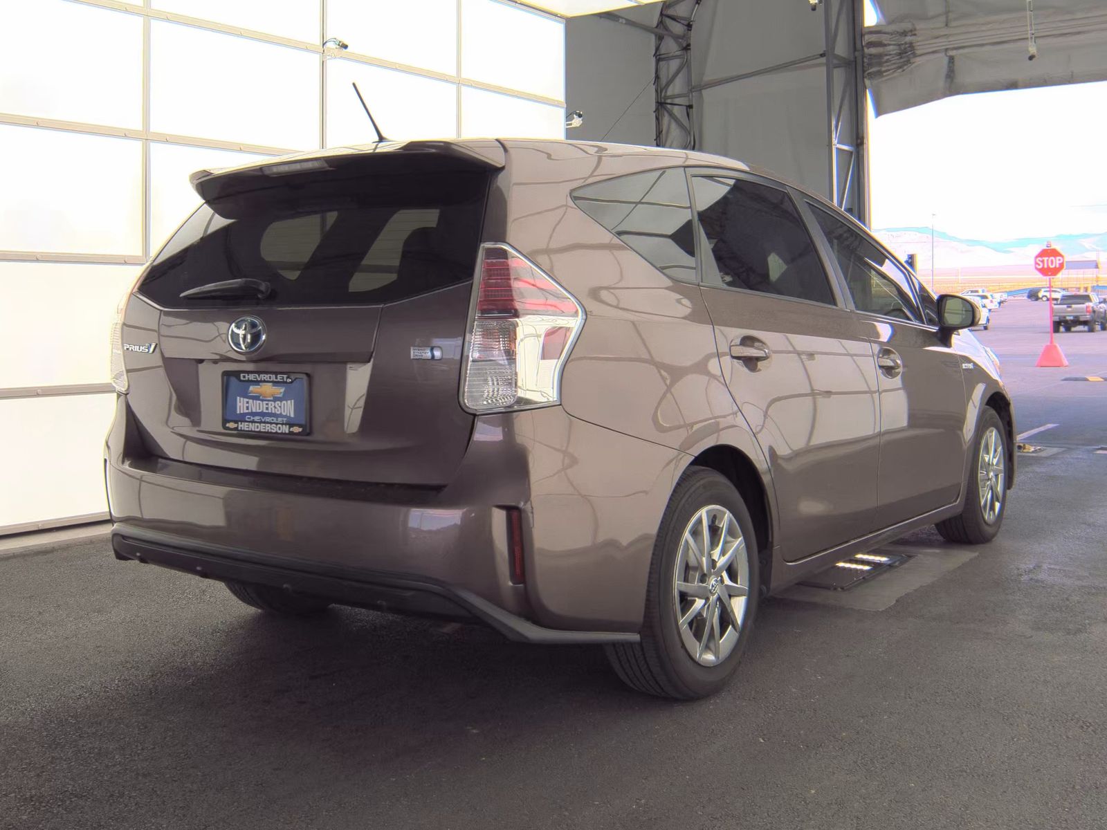 2016 Toyota Prius v Three FWD
