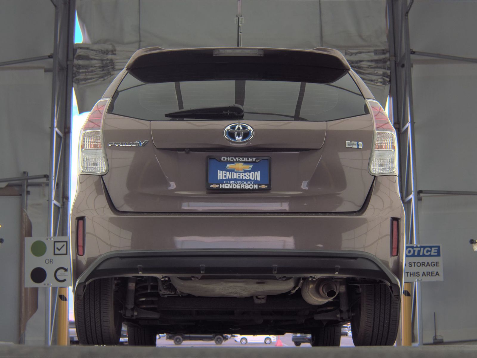 2016 Toyota Prius v Three FWD