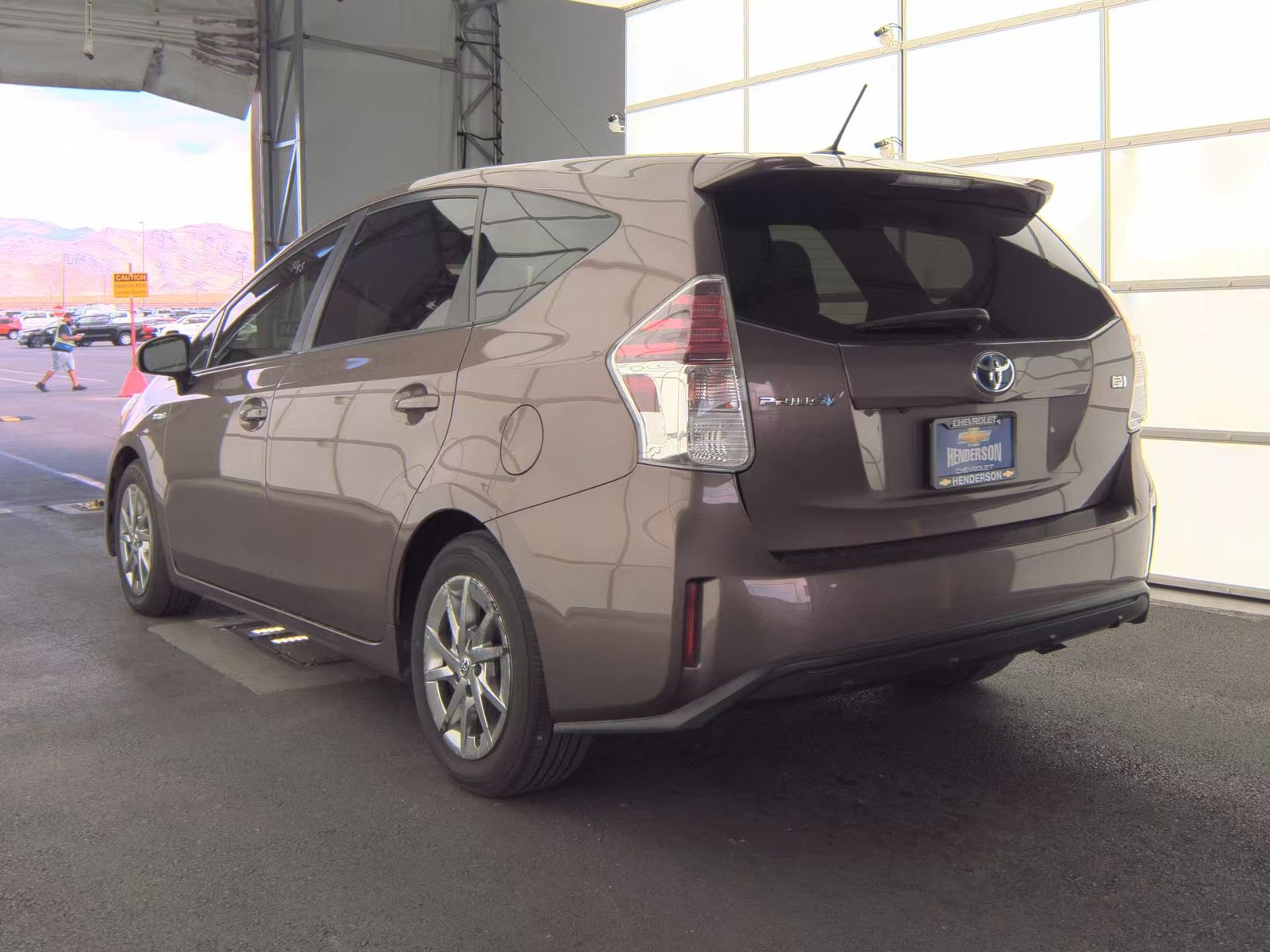 2016 Toyota Prius v Three FWD