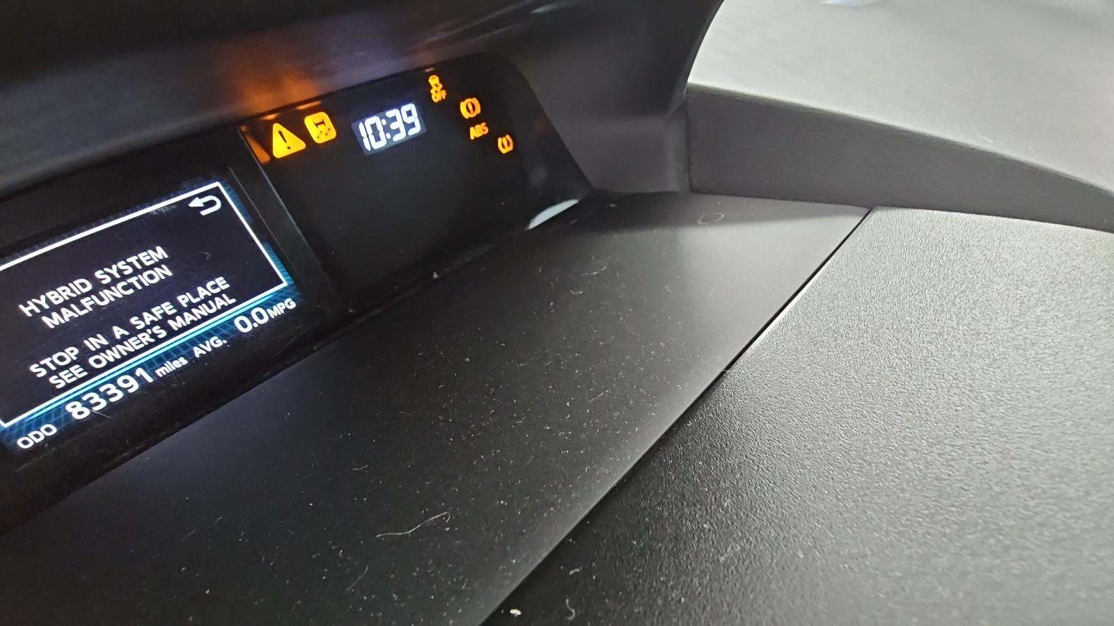 2016 Toyota Prius v Three FWD