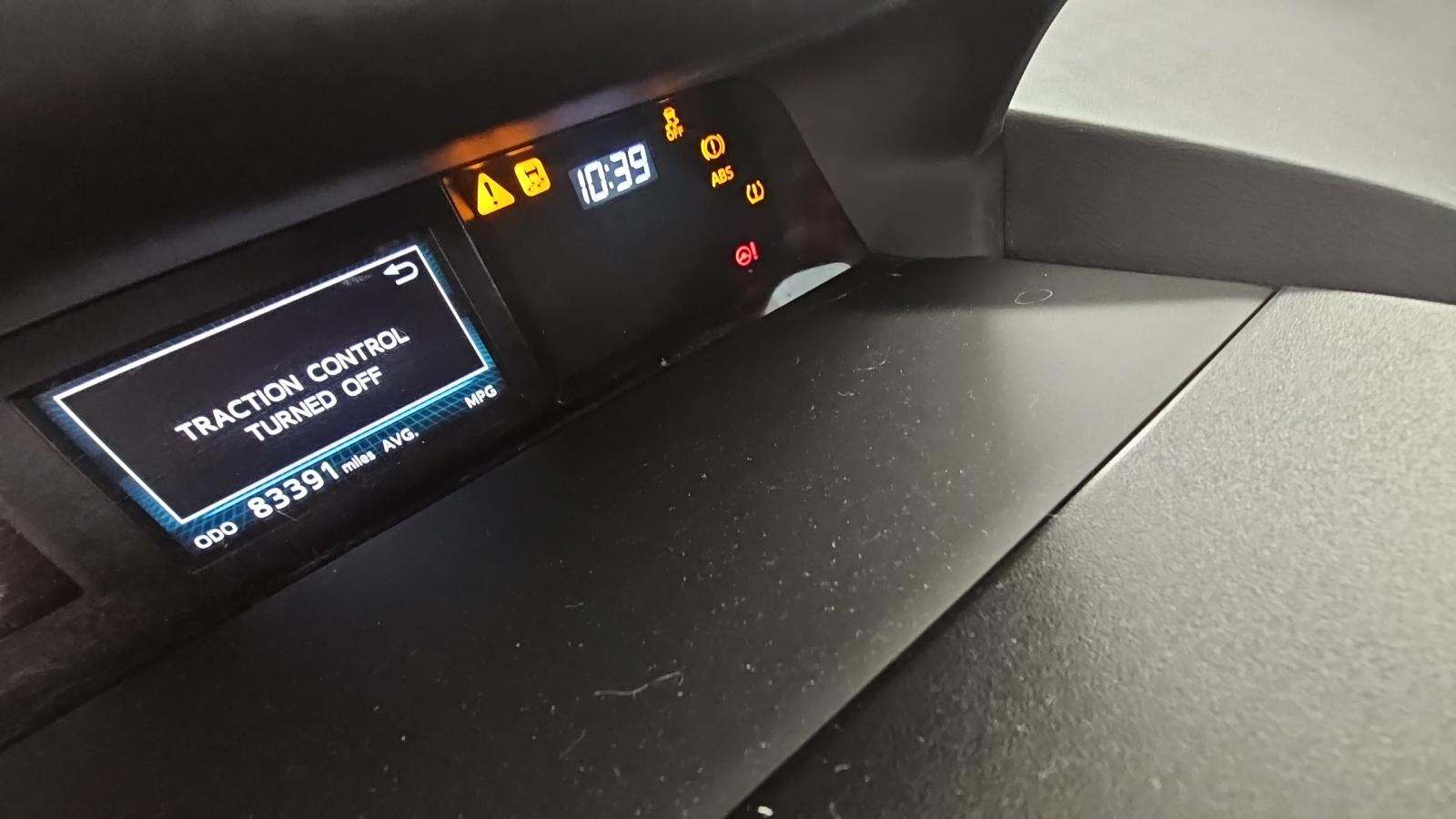 2016 Toyota Prius v Three FWD