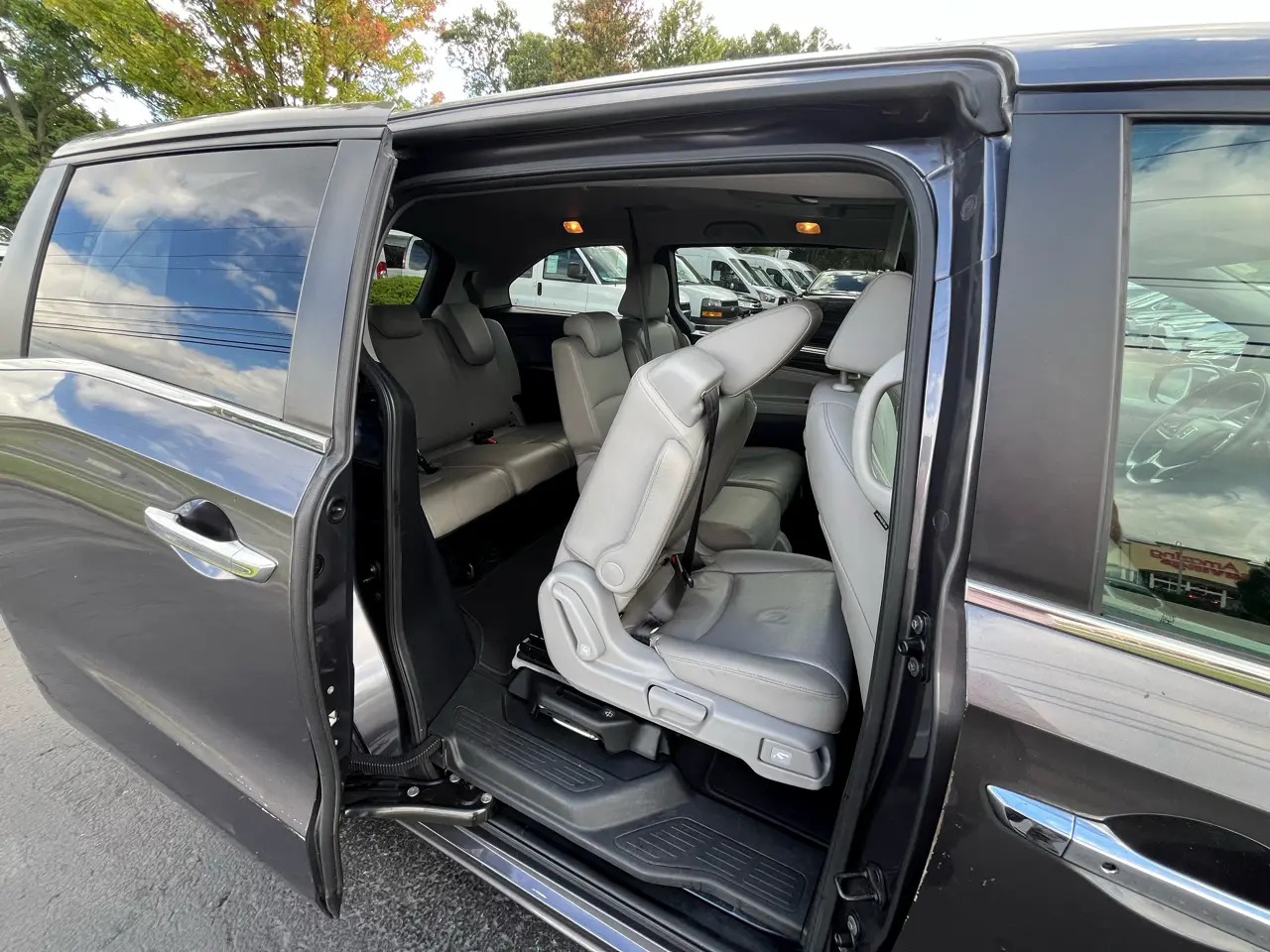 2019 Honda Odyssey Touring FWD