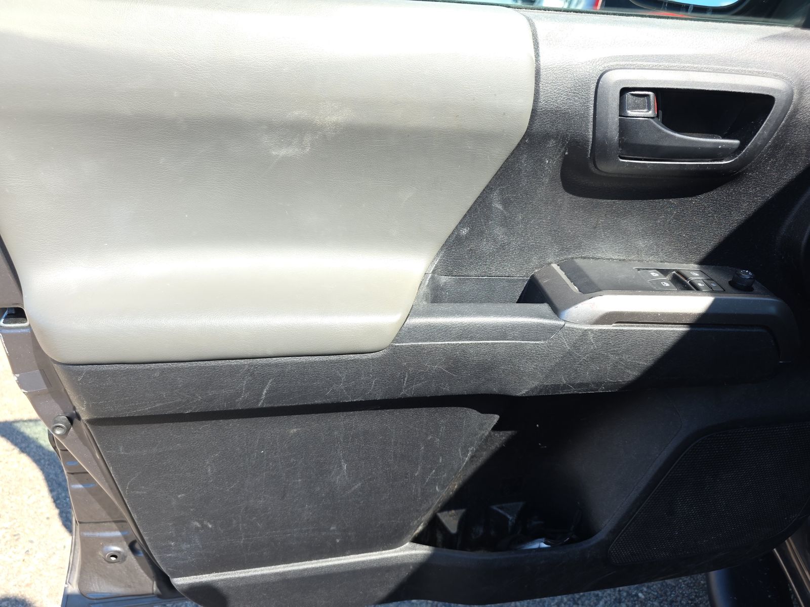 2022 Toyota Tacoma SR5 AWD