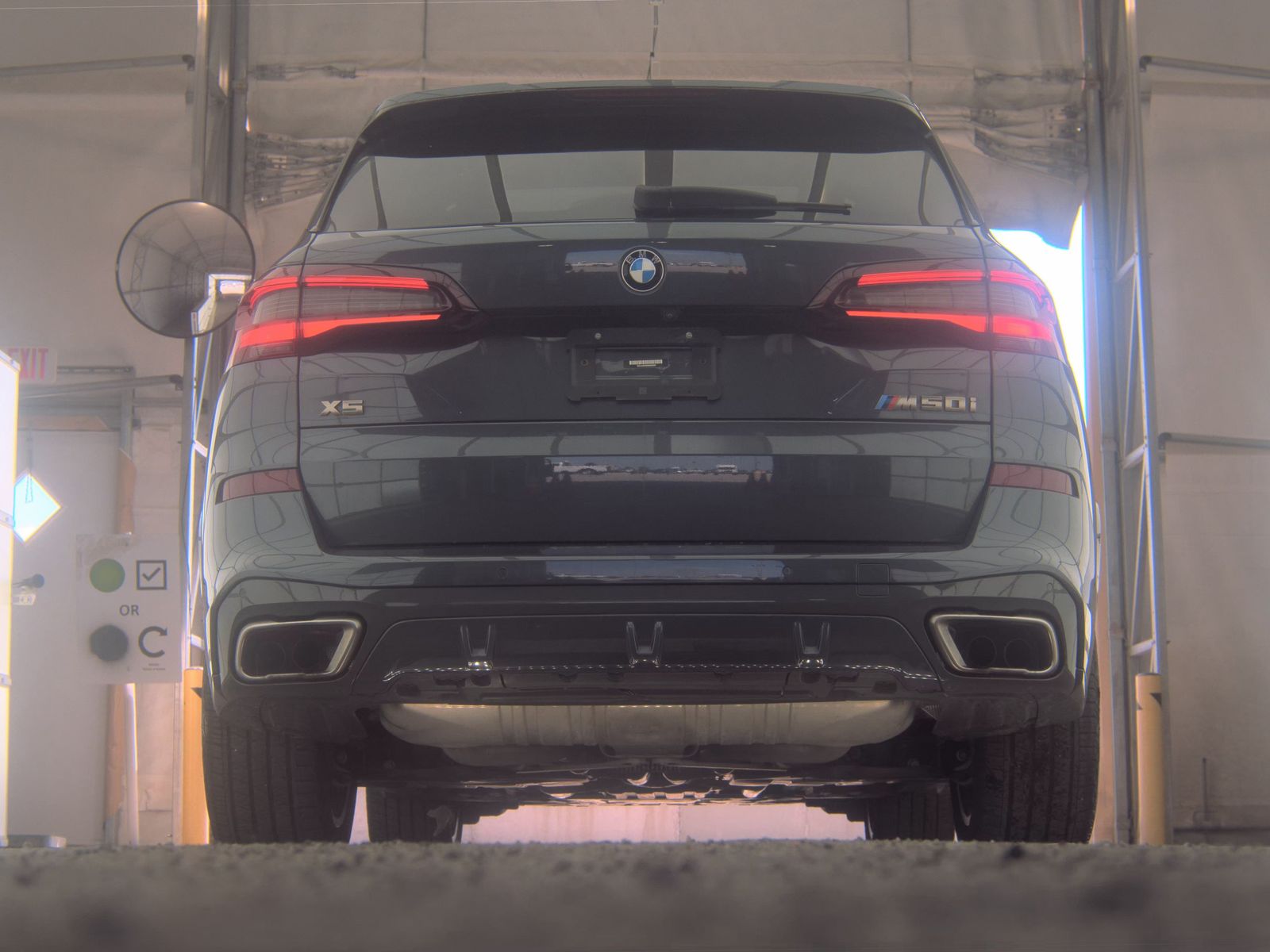 2022 BMW X5 M50i AWD