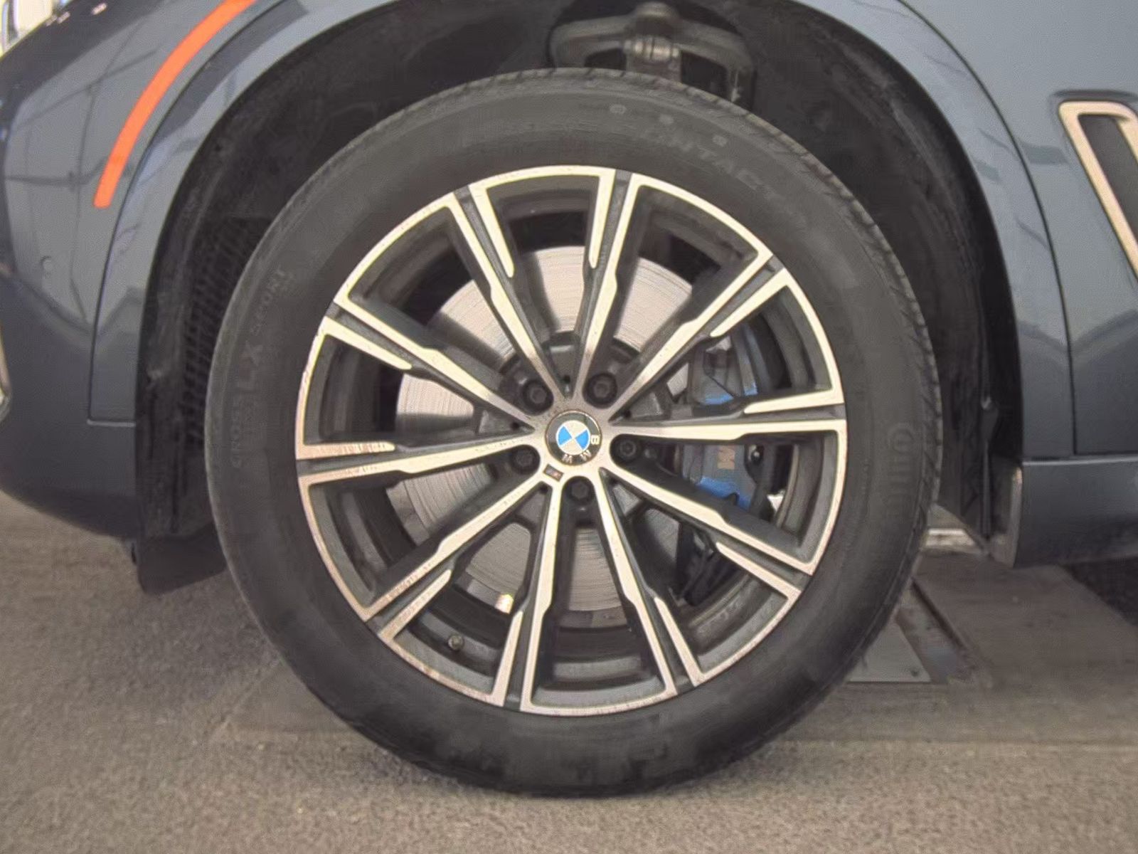 2022 BMW X5 M50i AWD