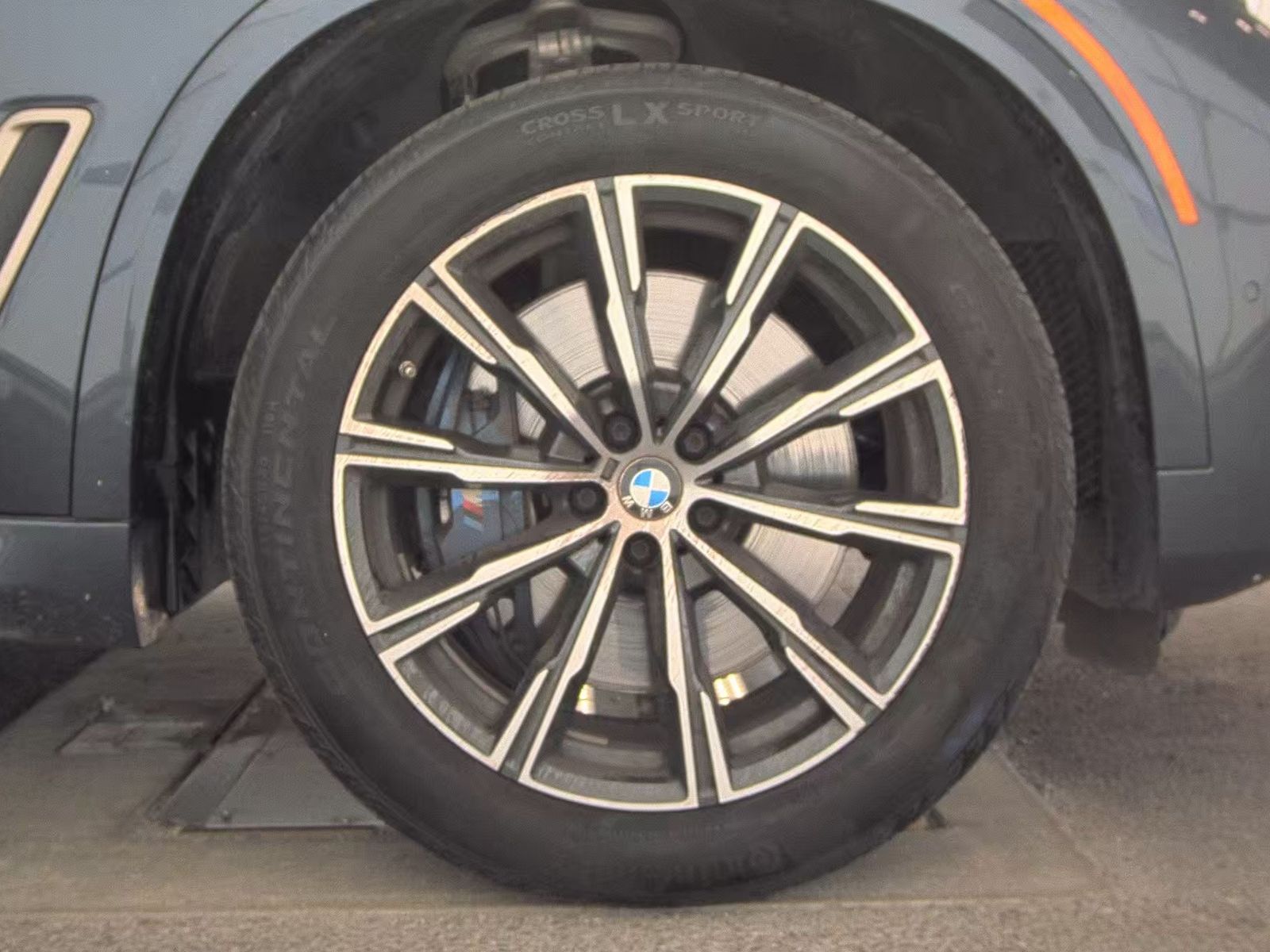 2022 BMW X5 M50i AWD