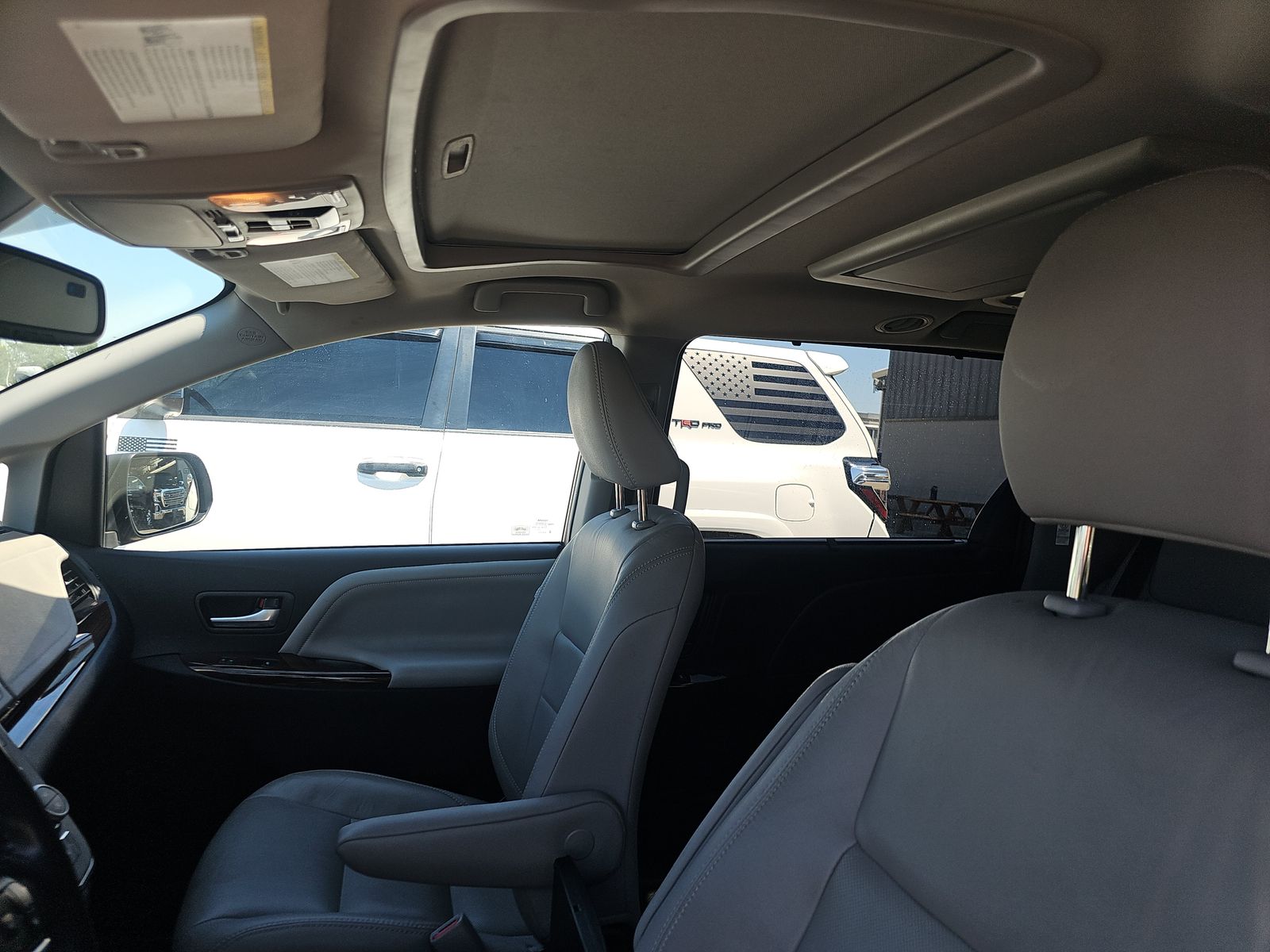 2018 Toyota Sienna Limited Premium FWD