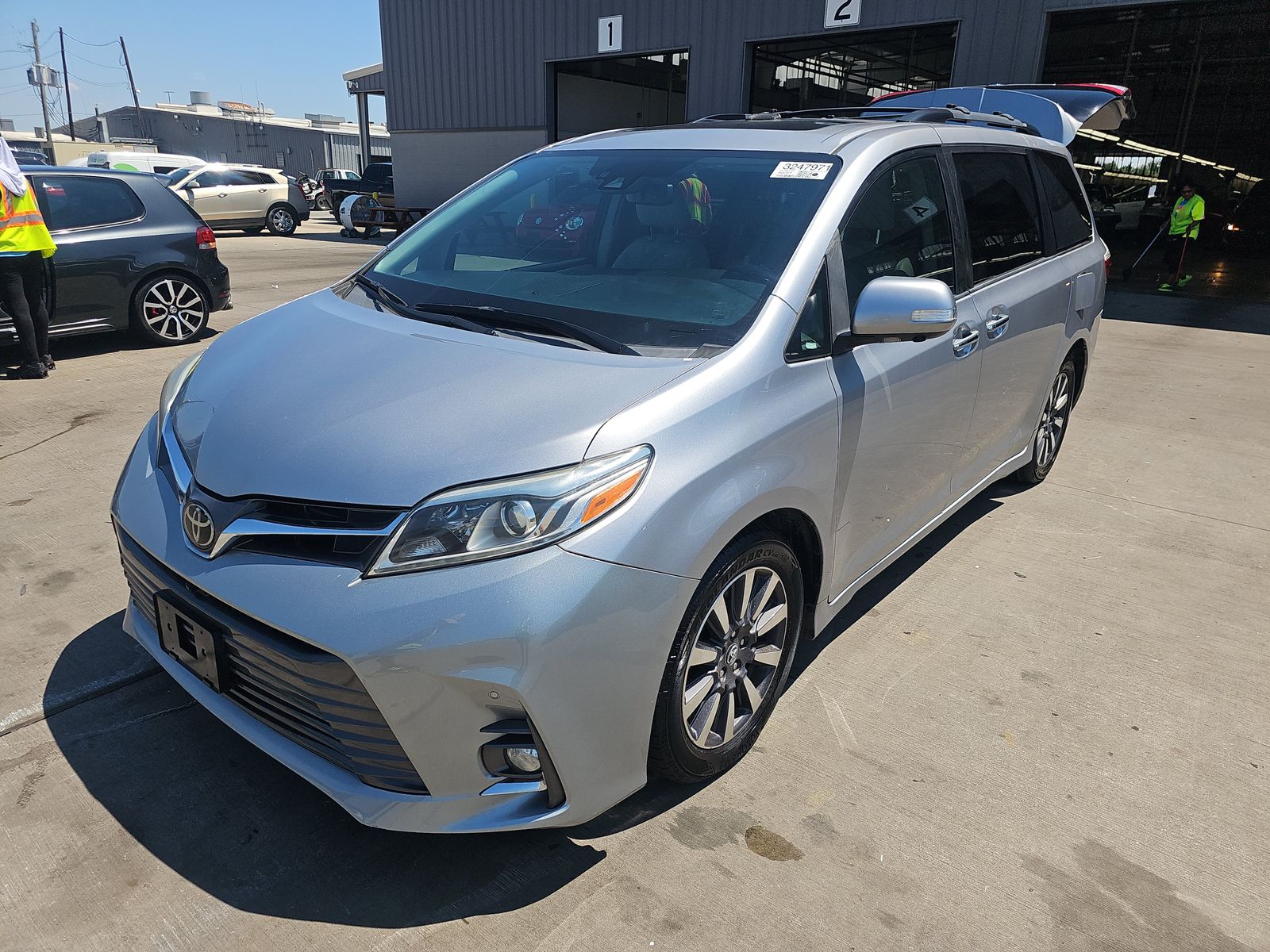 2018 Toyota Sienna Limited Premium FWD
