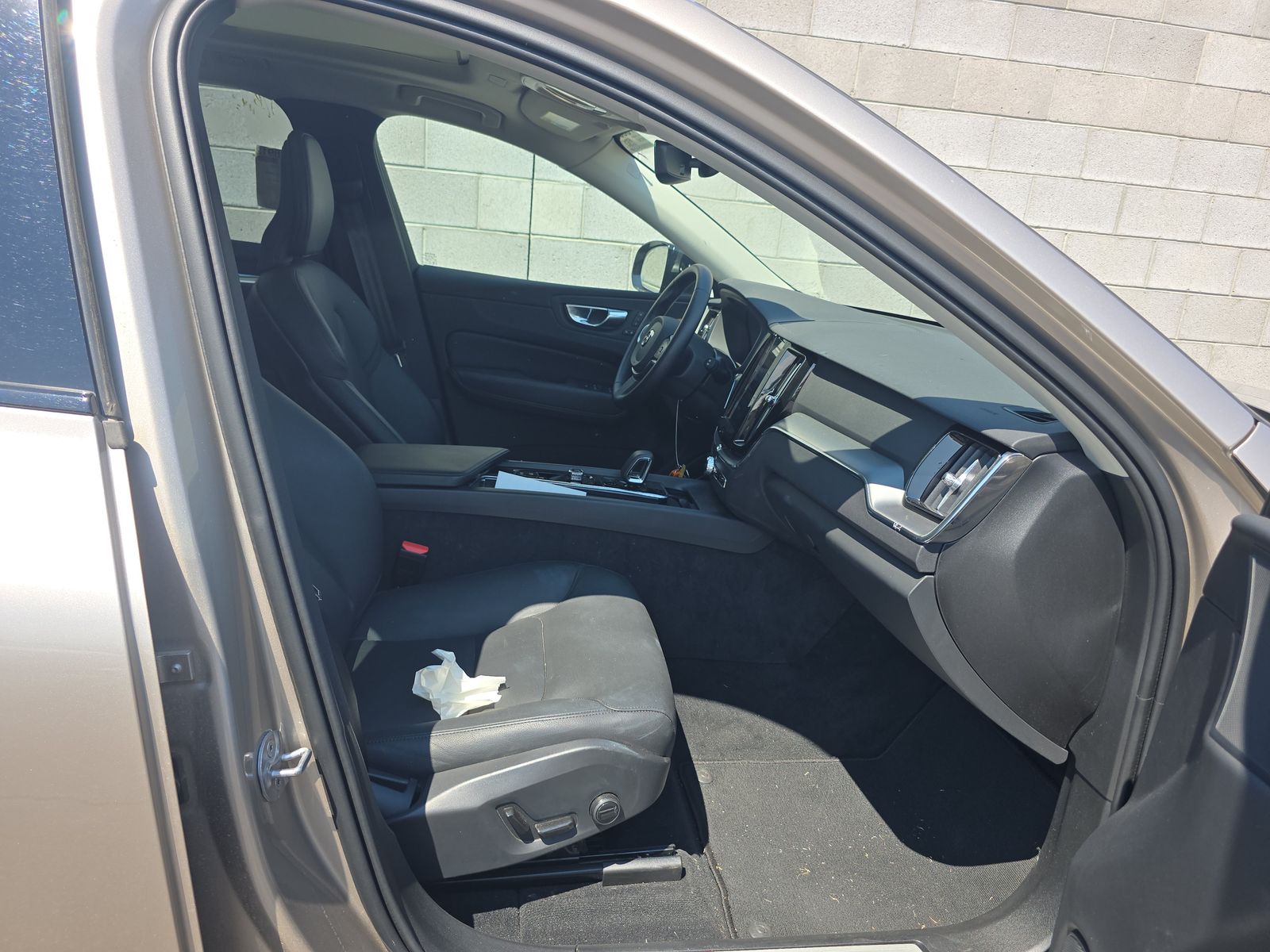 2025 Volvo XC60 B5 Core AWD