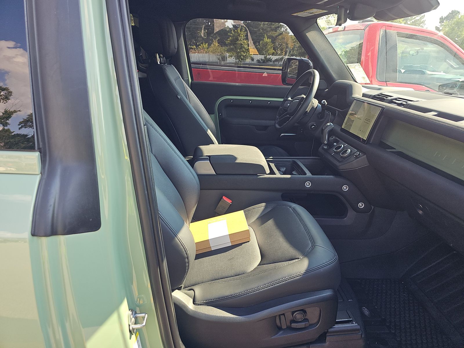 2023 Land Rover Defender 90 75th Limited Edition AWD