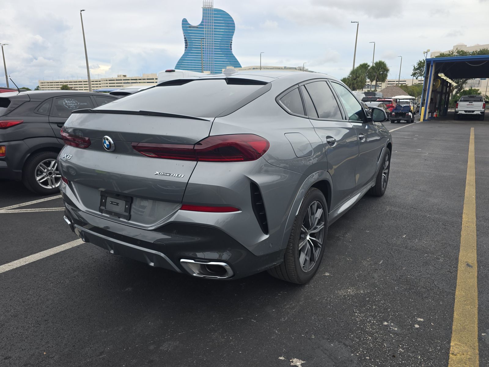 2024 BMW X6 xDrive40i AWD