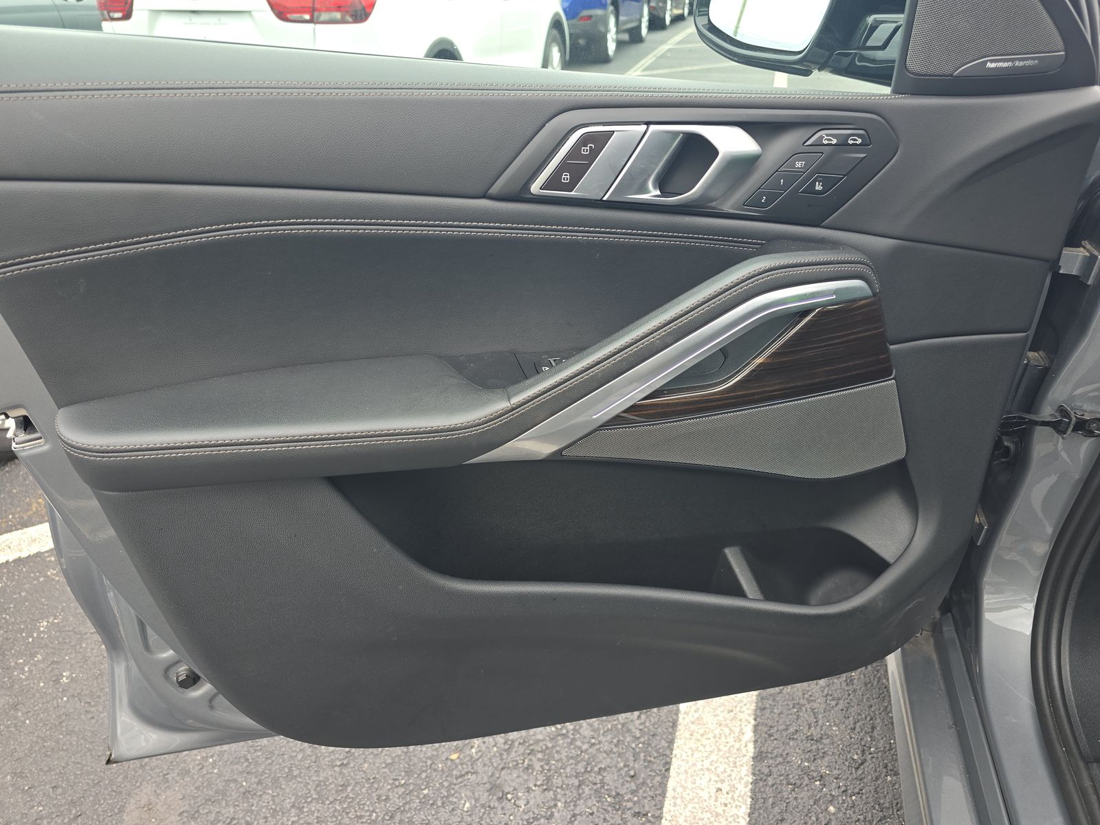 2024 BMW X6 xDrive40i AWD