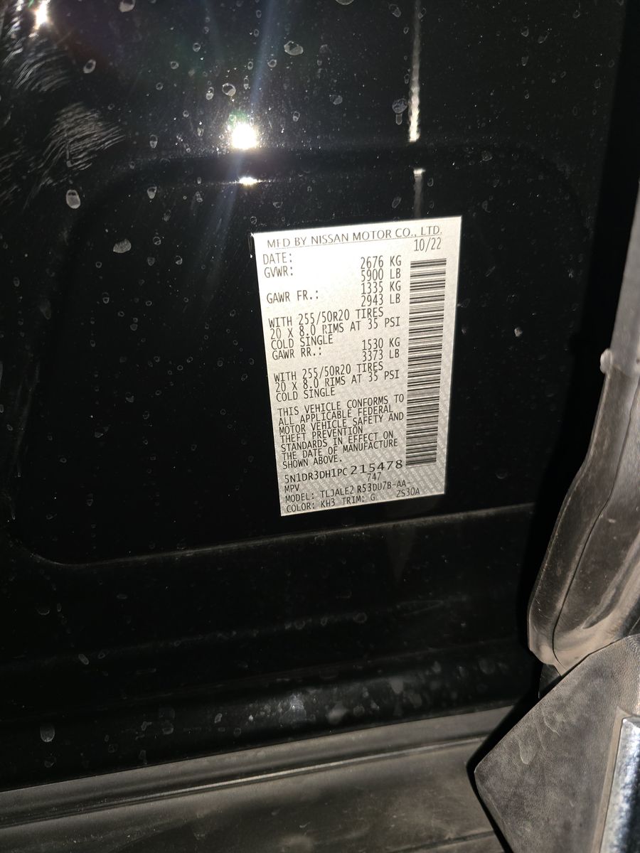 2023 Nissan Pathfinder Platinum FWD