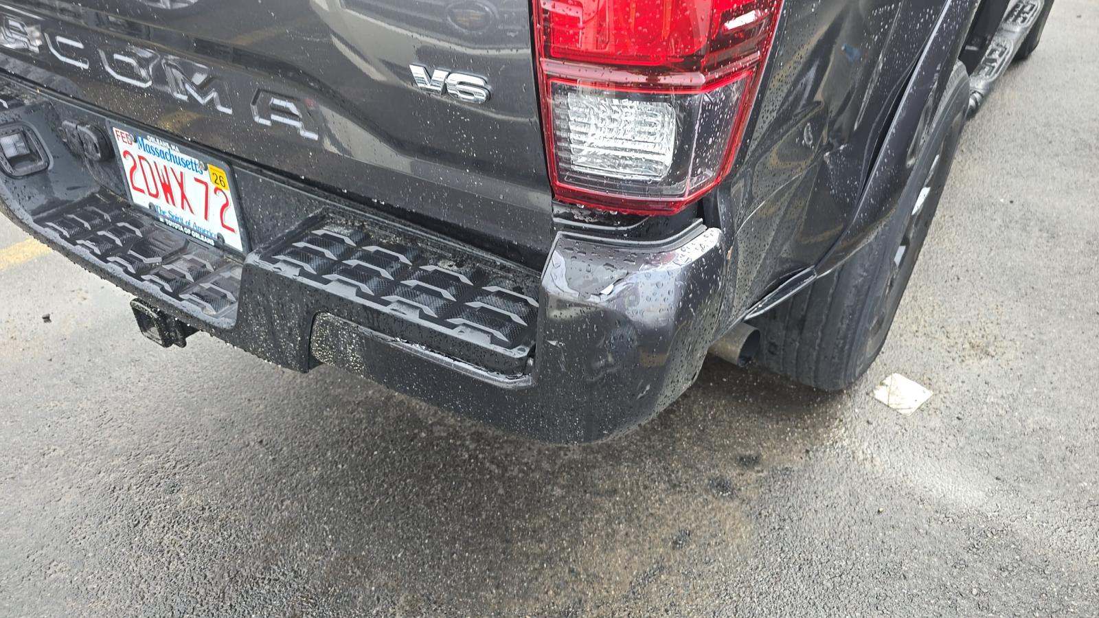 2022 Toyota Tacoma SR5 AWD