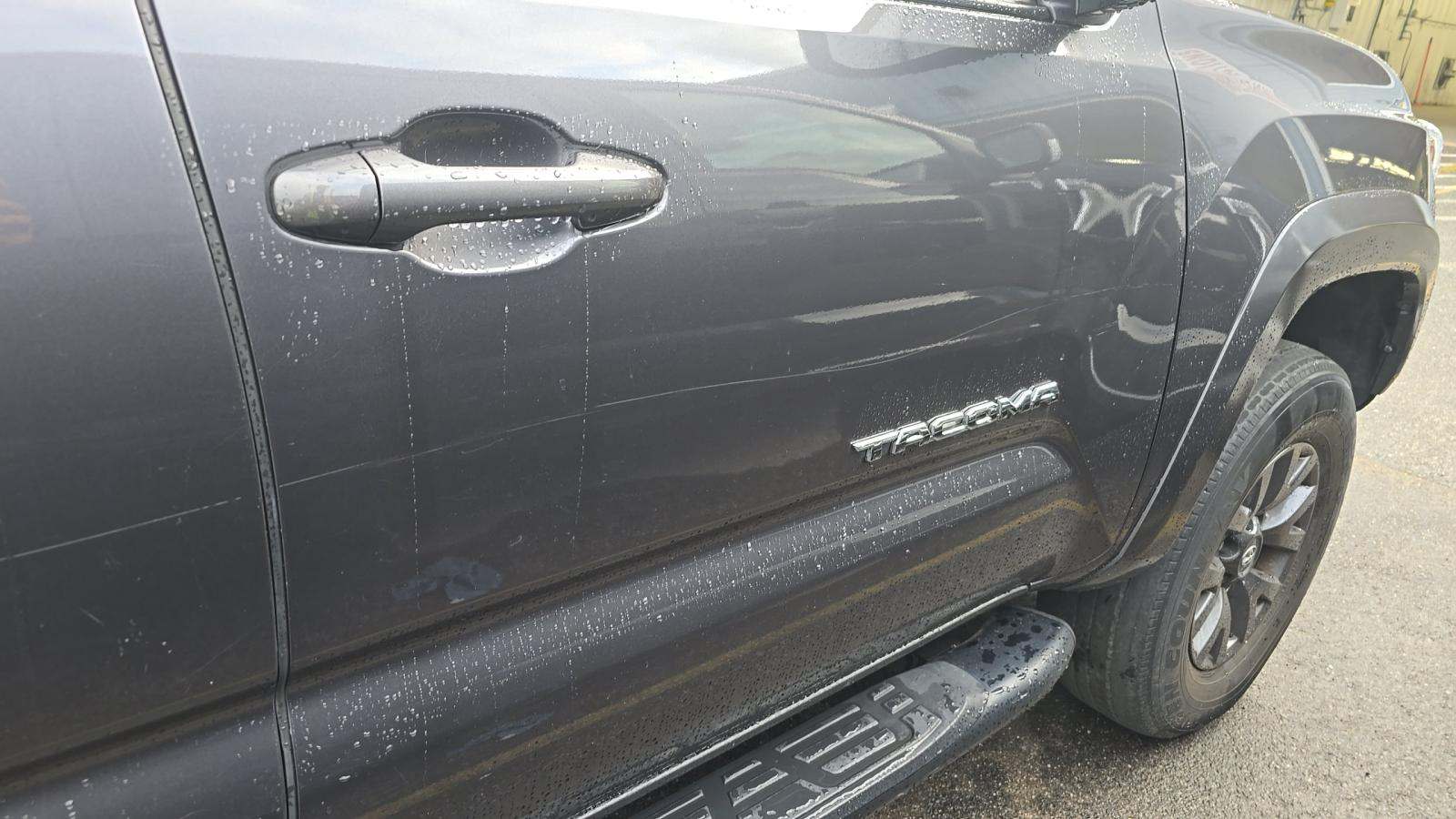 2022 Toyota Tacoma SR5 AWD