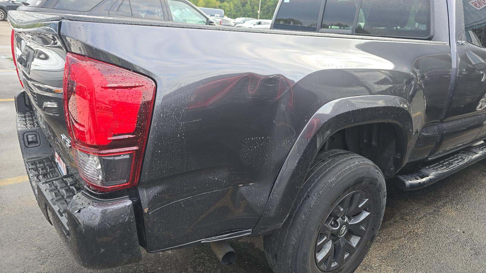 2022 Toyota Tacoma SR5 AWD