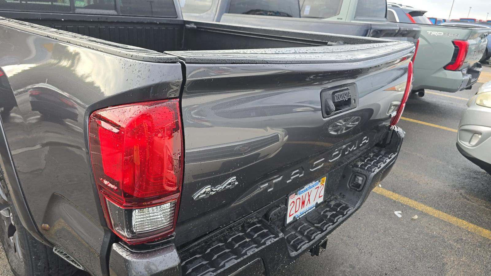 2022 Toyota Tacoma SR5 AWD