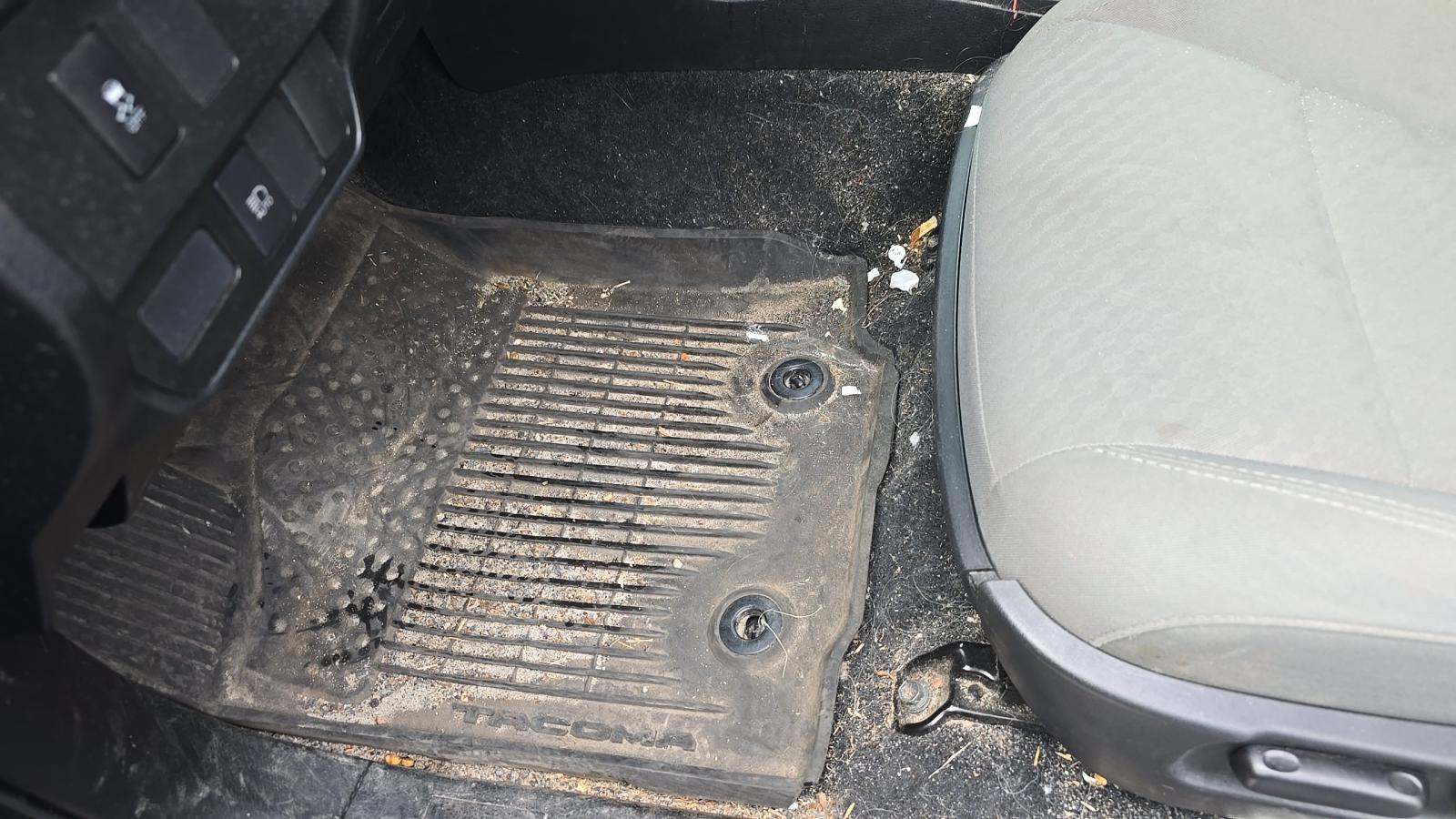 2022 Toyota Tacoma SR5 AWD