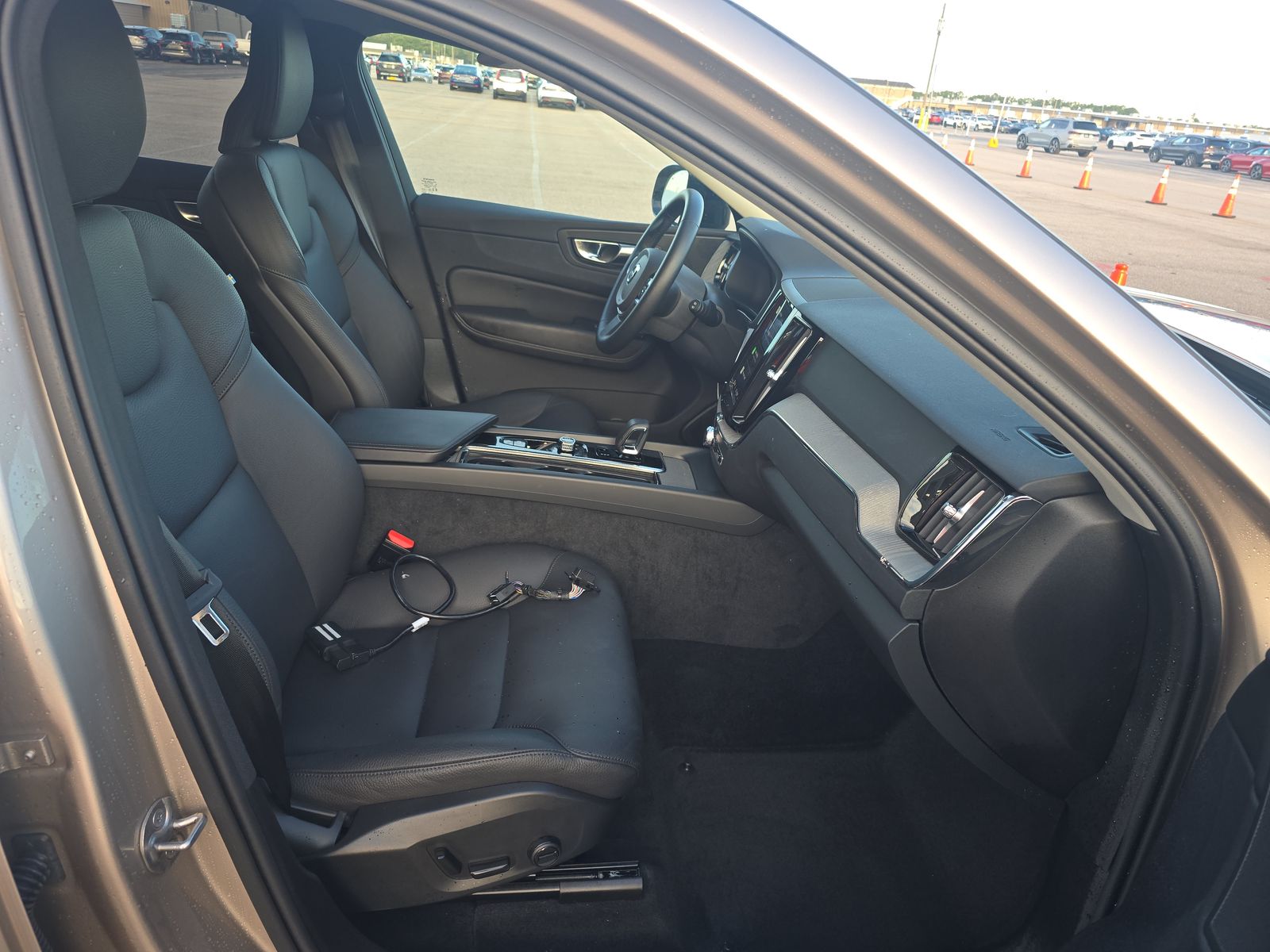 2025 Volvo XC60 B5 Plus AWD