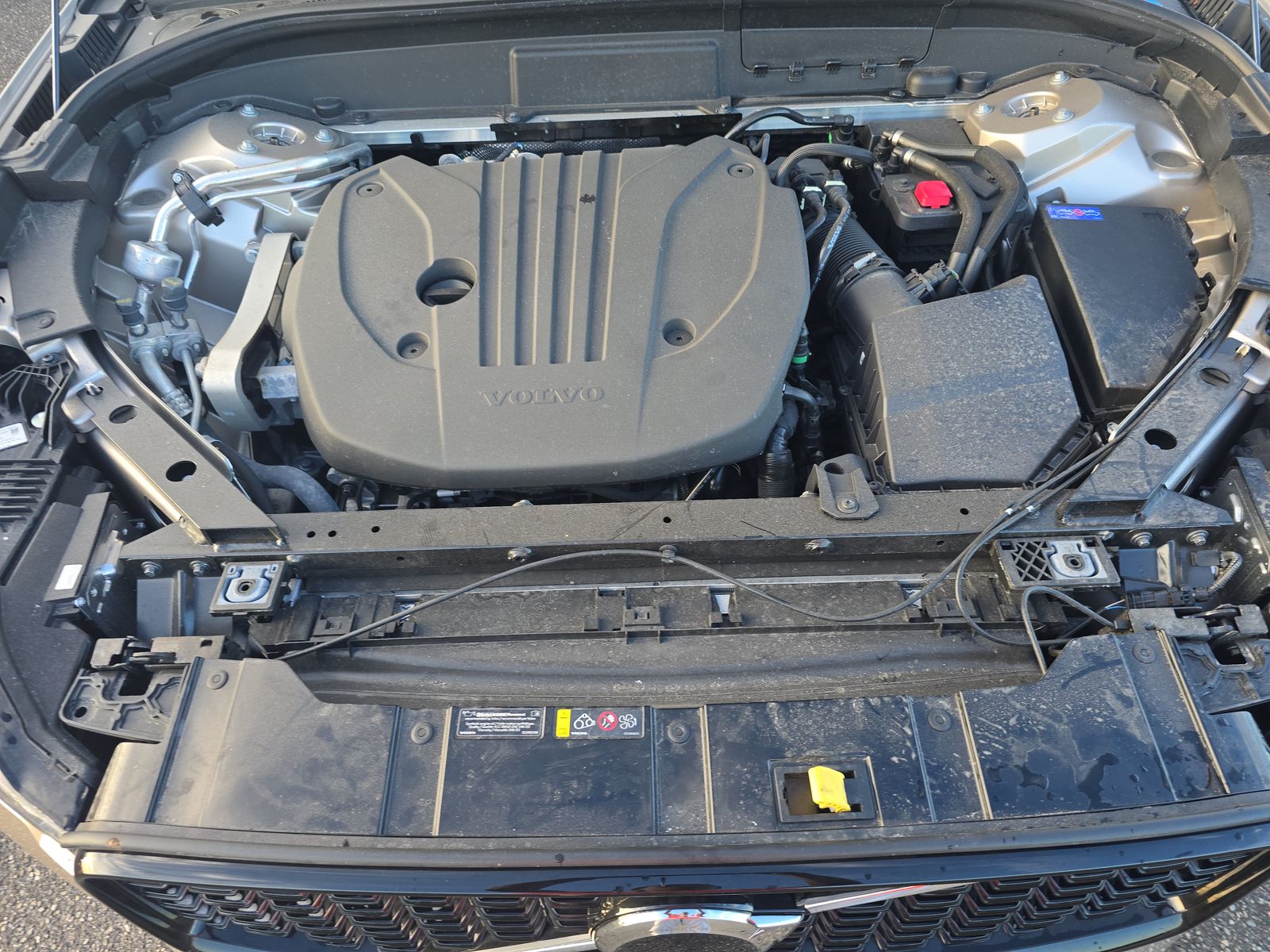 2025 Volvo XC60 B5 Plus AWD