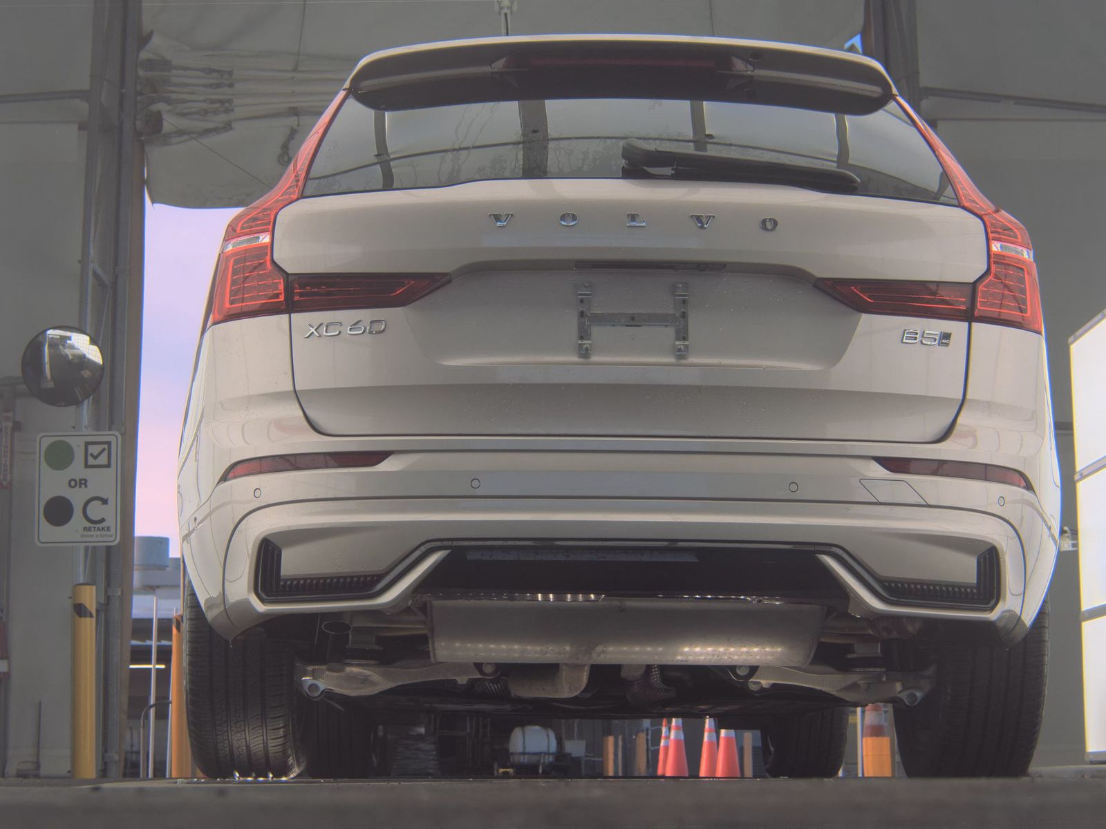 2025 Volvo XC60 B5 Plus AWD