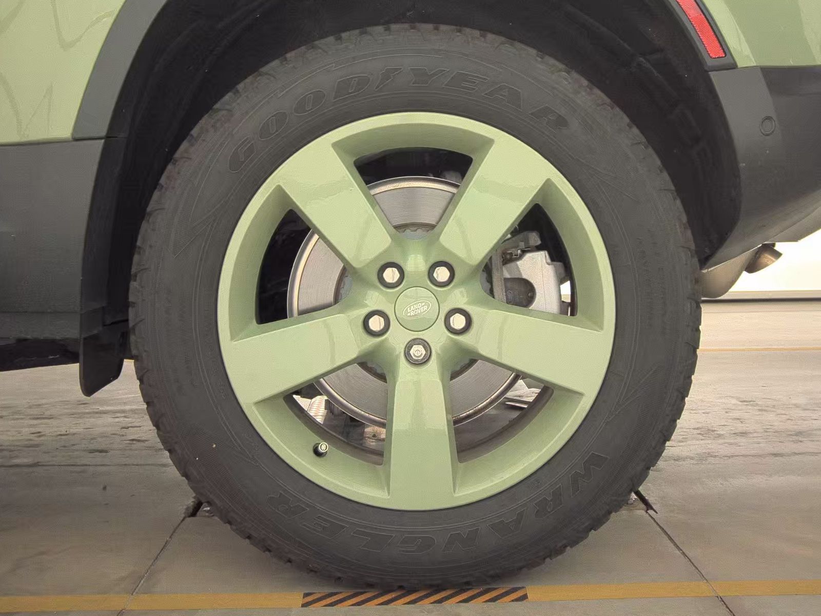 2023 Land Rover Defender 90 75th Limited Edition AWD